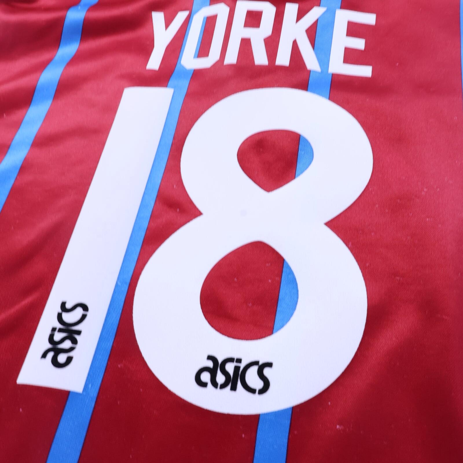 Aston Villa Yorke #18 1993/95 Home Shirt - XXL