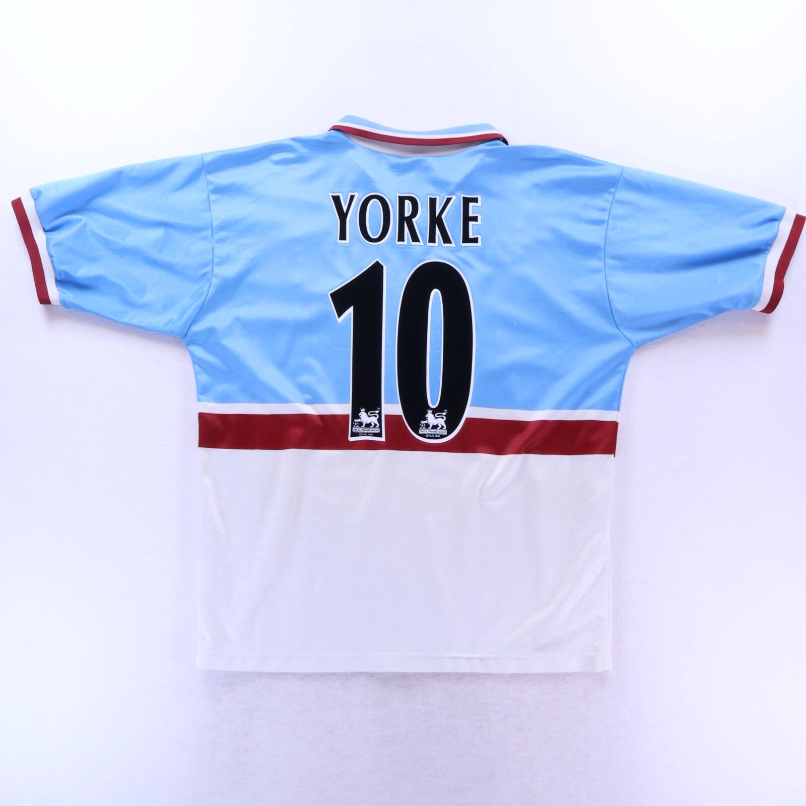 Aston Villa Yorke #10 1997/98 Away Shirt - L