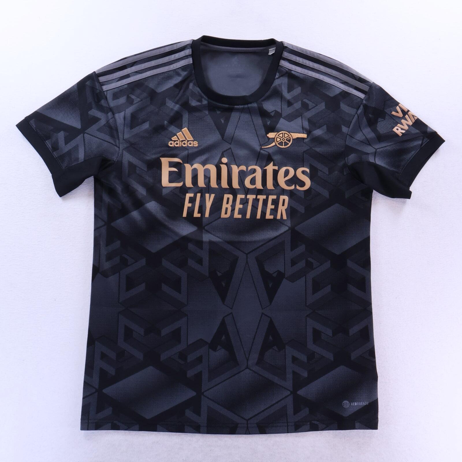 Arsenal Saka #7 2022/23 Away Shirt - M