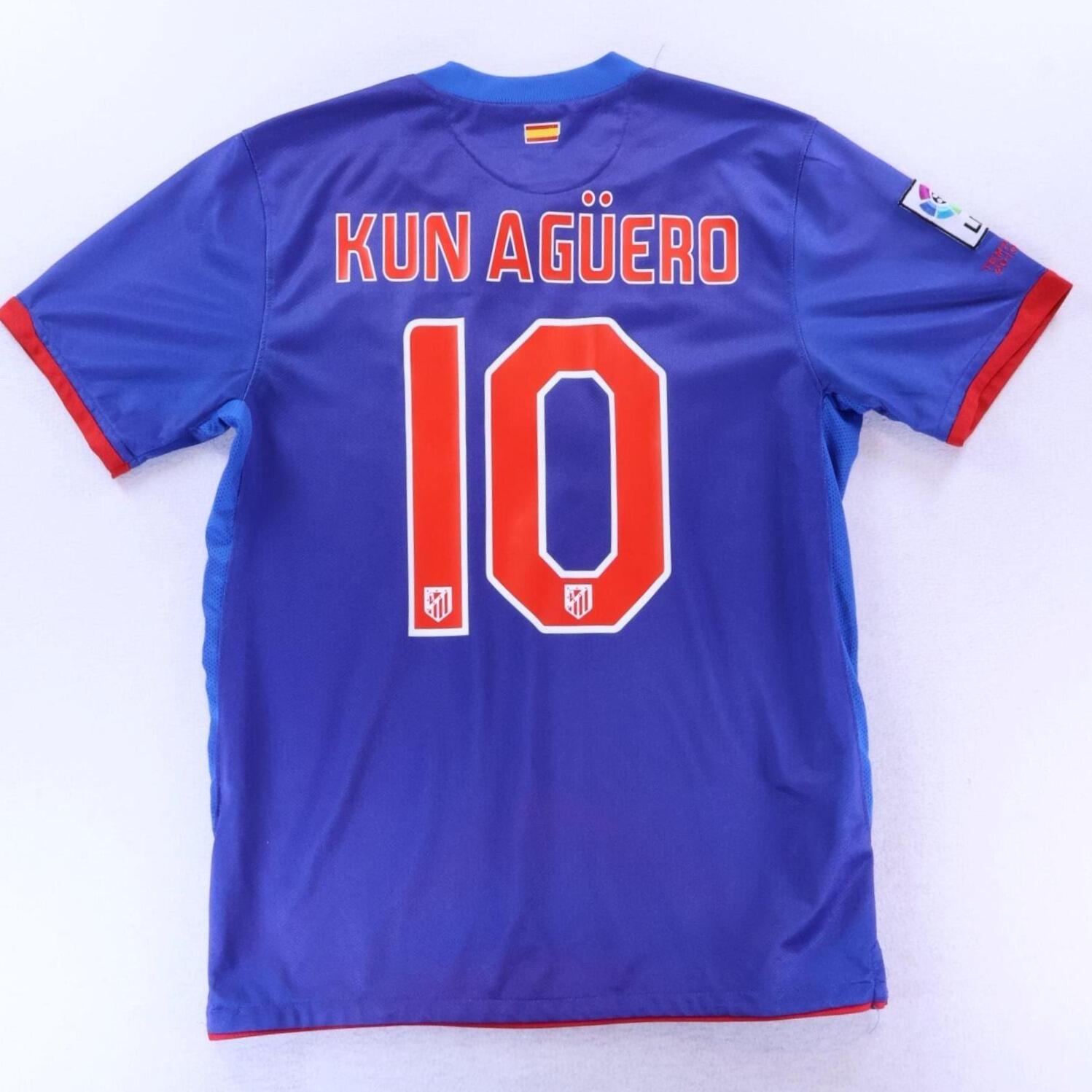 Atlético De Madrid Kun Aguero #10 2010/11 Away Shirt - M