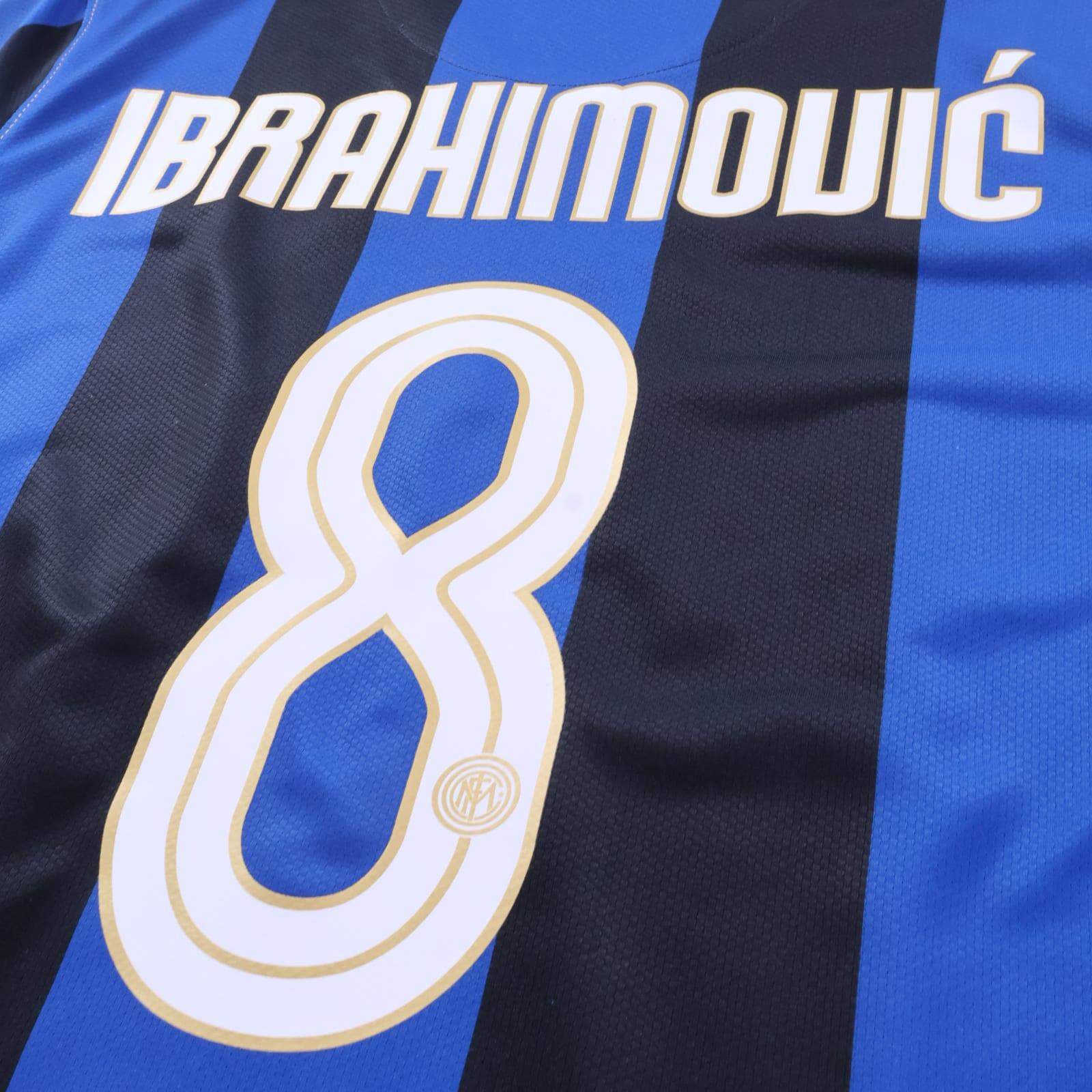 Inter Milan Ibrahimović #8 2008/09 Home Shirt - M