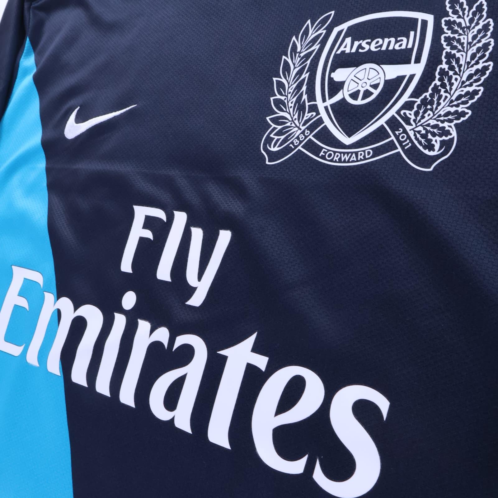 Arsenal Henry #12 2011/12 Away Shirt - L