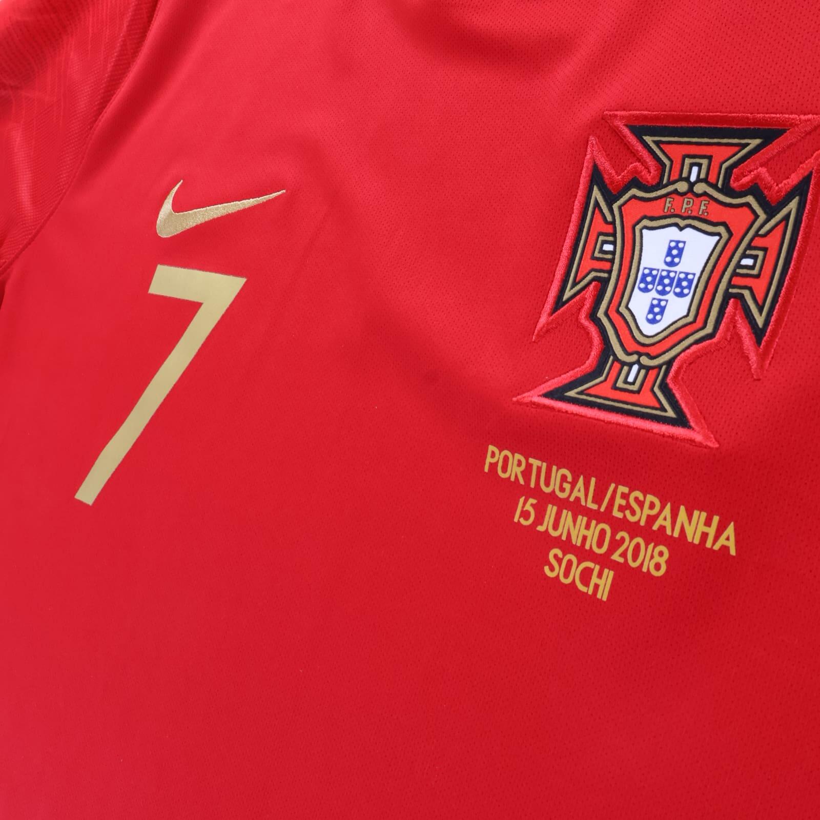 *NWT* Portugal Ronaldo #7 2018/19 Home Shirt - L