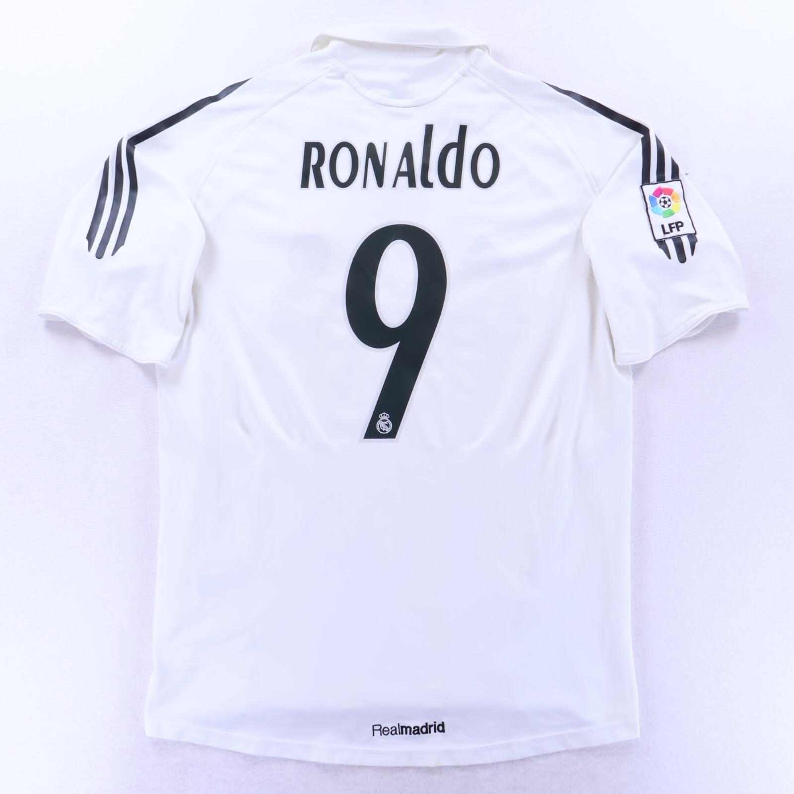 Real Madrid Ronaldo #9 2005/06 Home Shirt - L