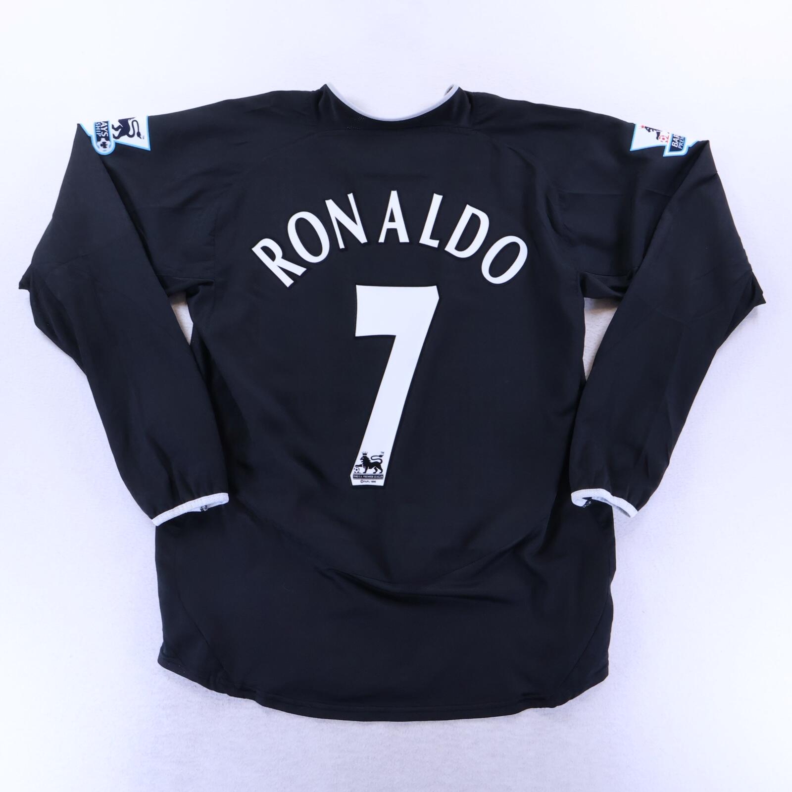*MINT* Manchester United Ronaldo #7 2001/02 Centenary Home - Long Sleeve - M