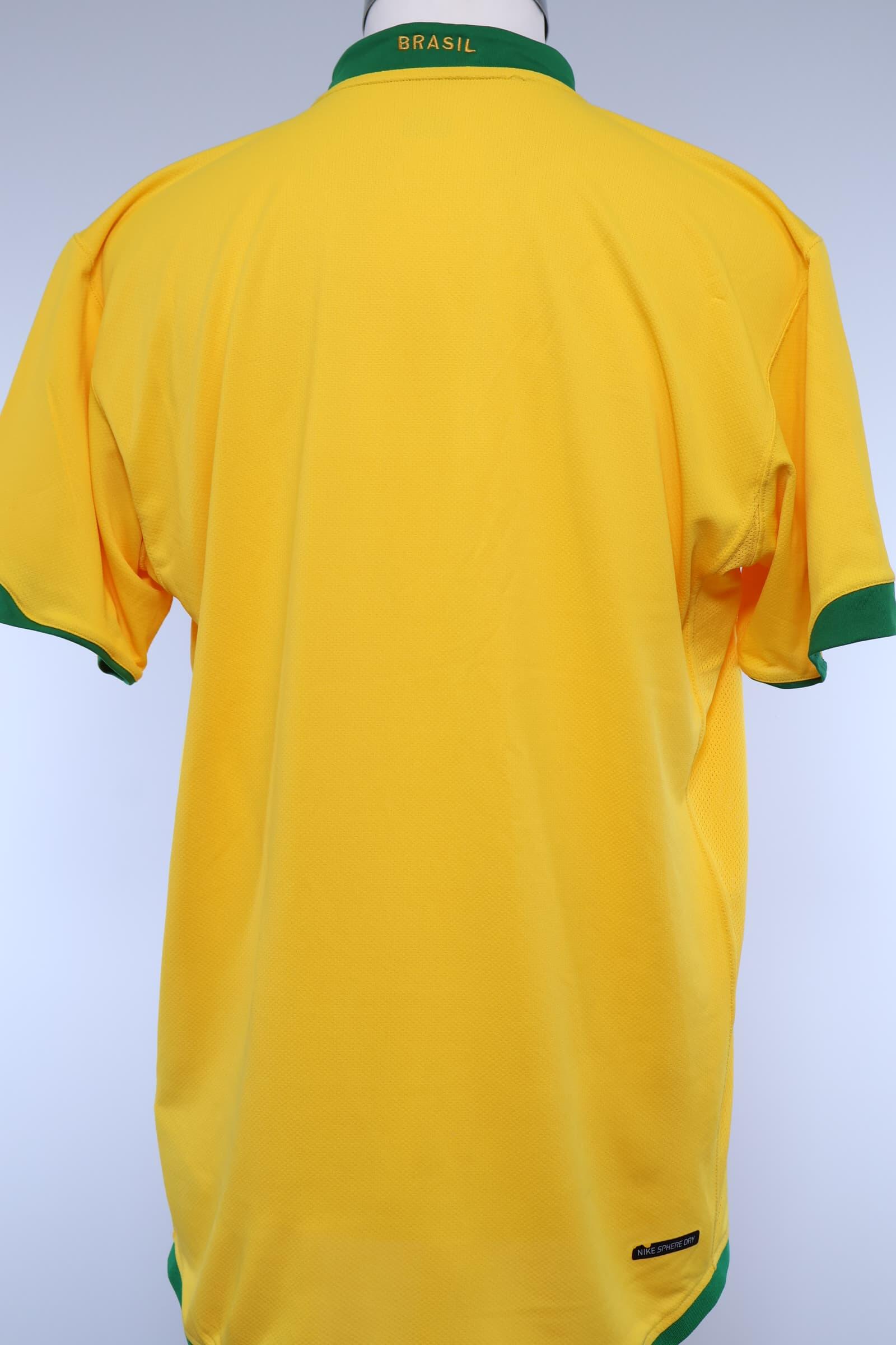 Brazil 2006/08 Home Shirt - L Authenic Original Football Shirt
