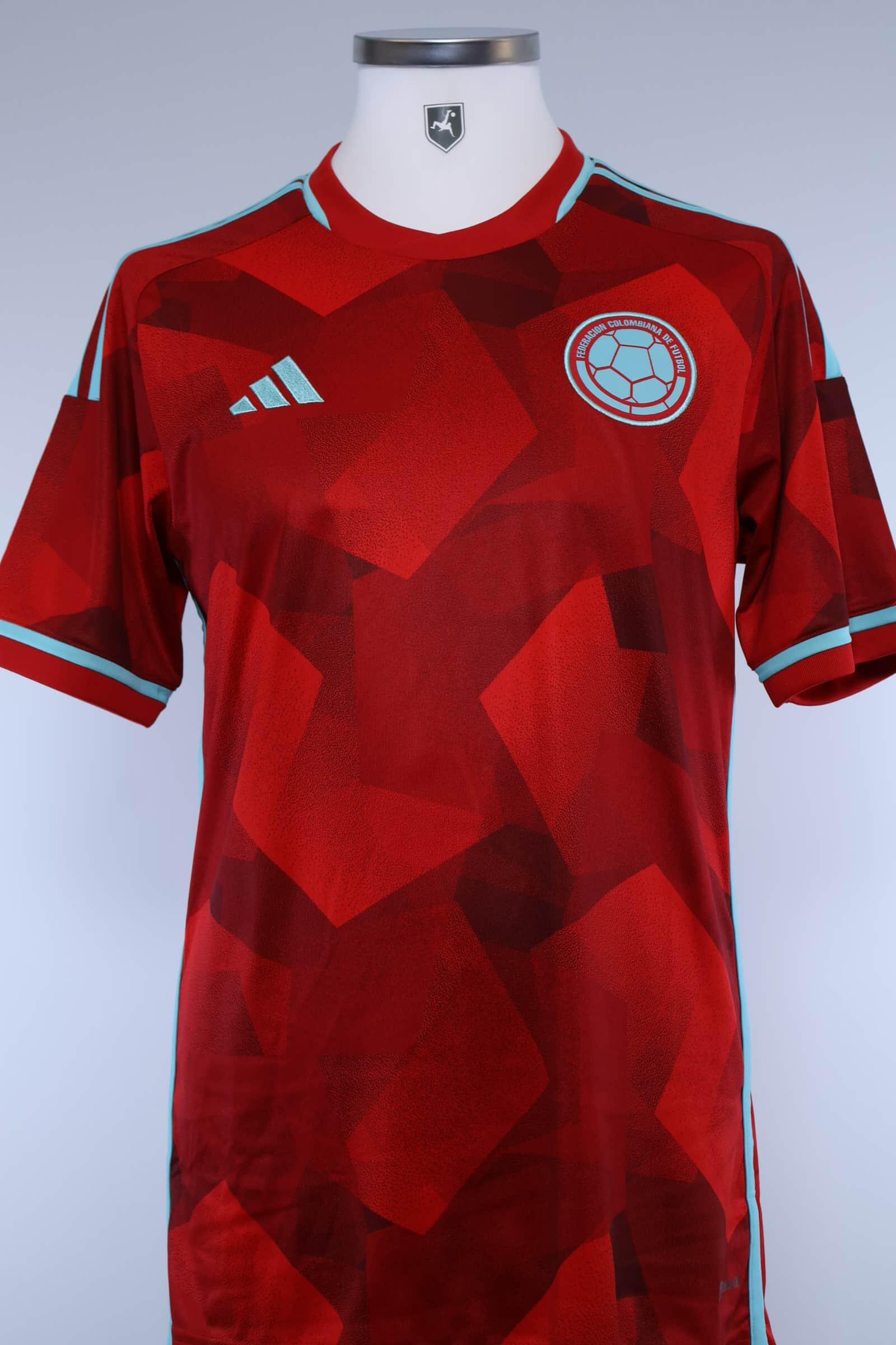 Colombia 2022/22 Away Shirt - MAuthentic Original Football Shirt