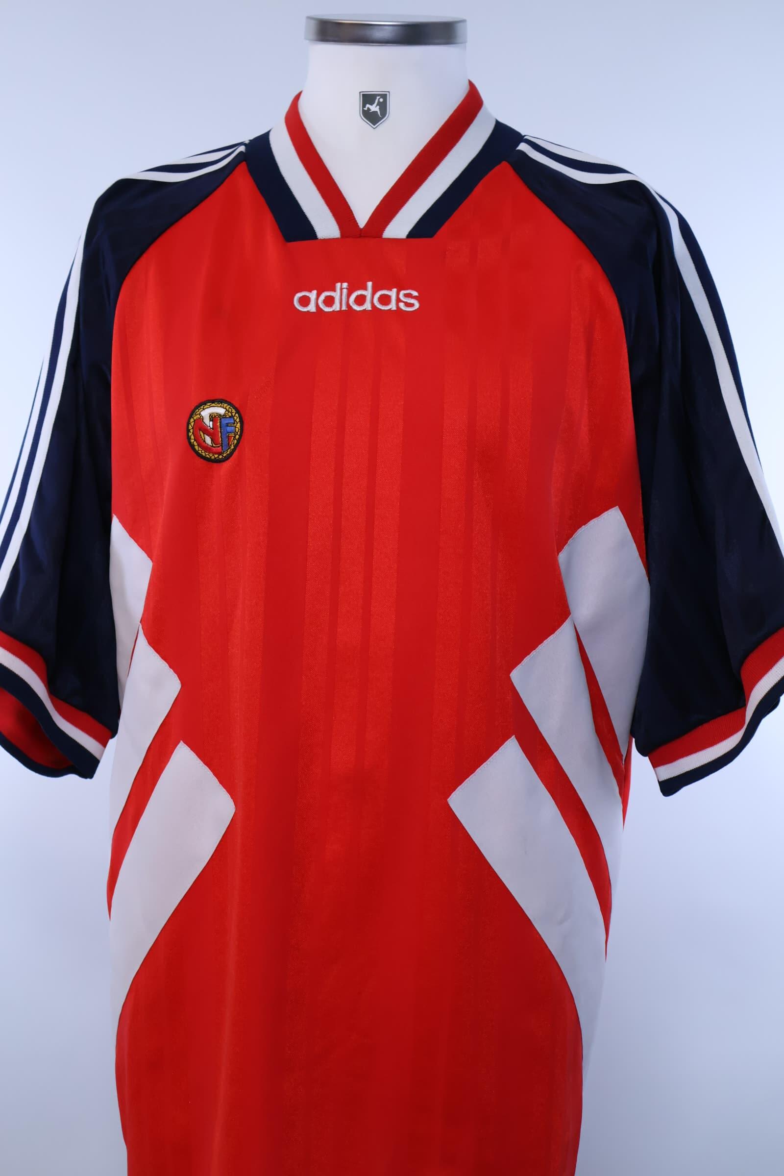Norway 1994/96 Home Shirt - XLAuthentic Original Football Shirt