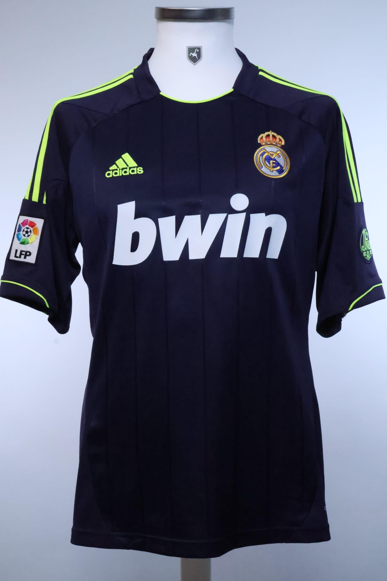Real Madrid 2012/13 Marcelo #12 Away Shirt - M- BACK