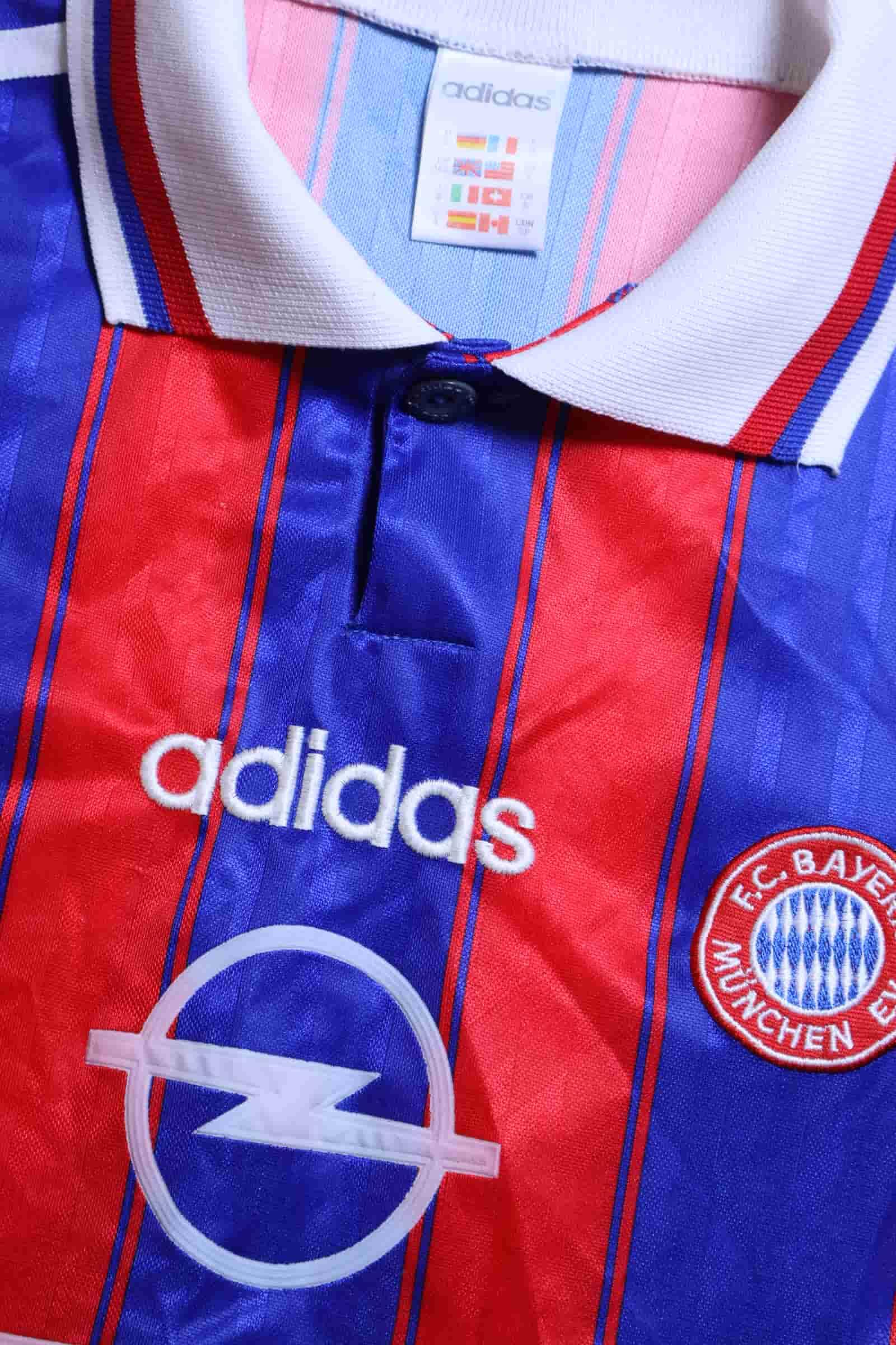 Bayern Munich Klinsmann #18 1995/97 Home Shirt - S- TAGS