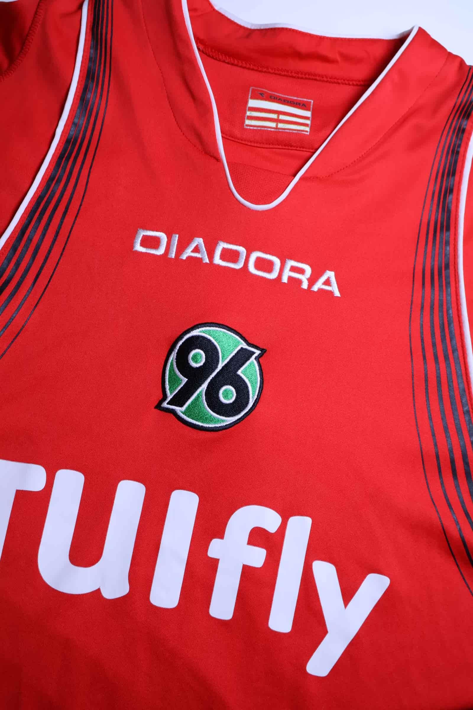 Hannover 96 2007/08 Home Shirt - S