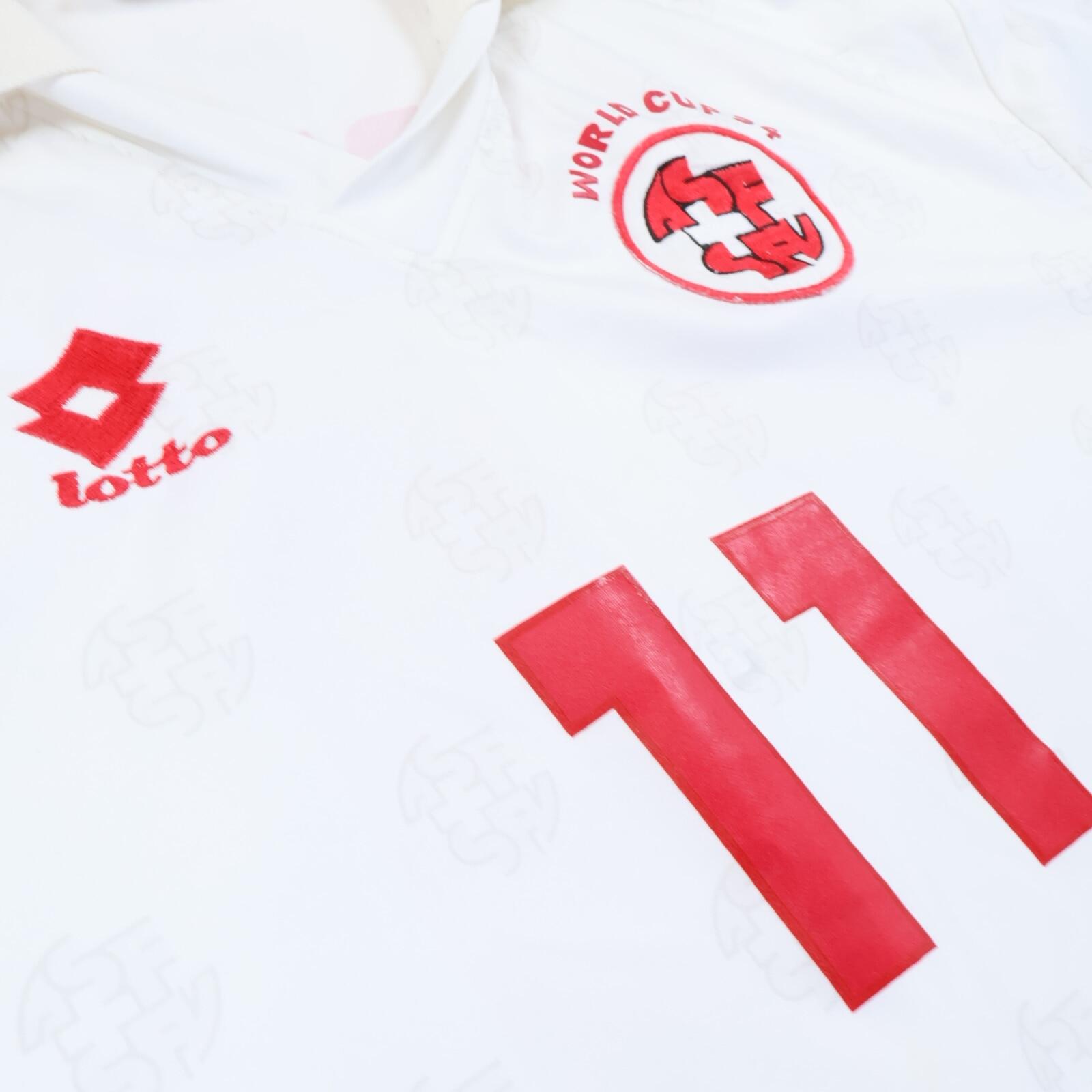Switzerland Chapuisat #11 World Cup Away Shirt - L