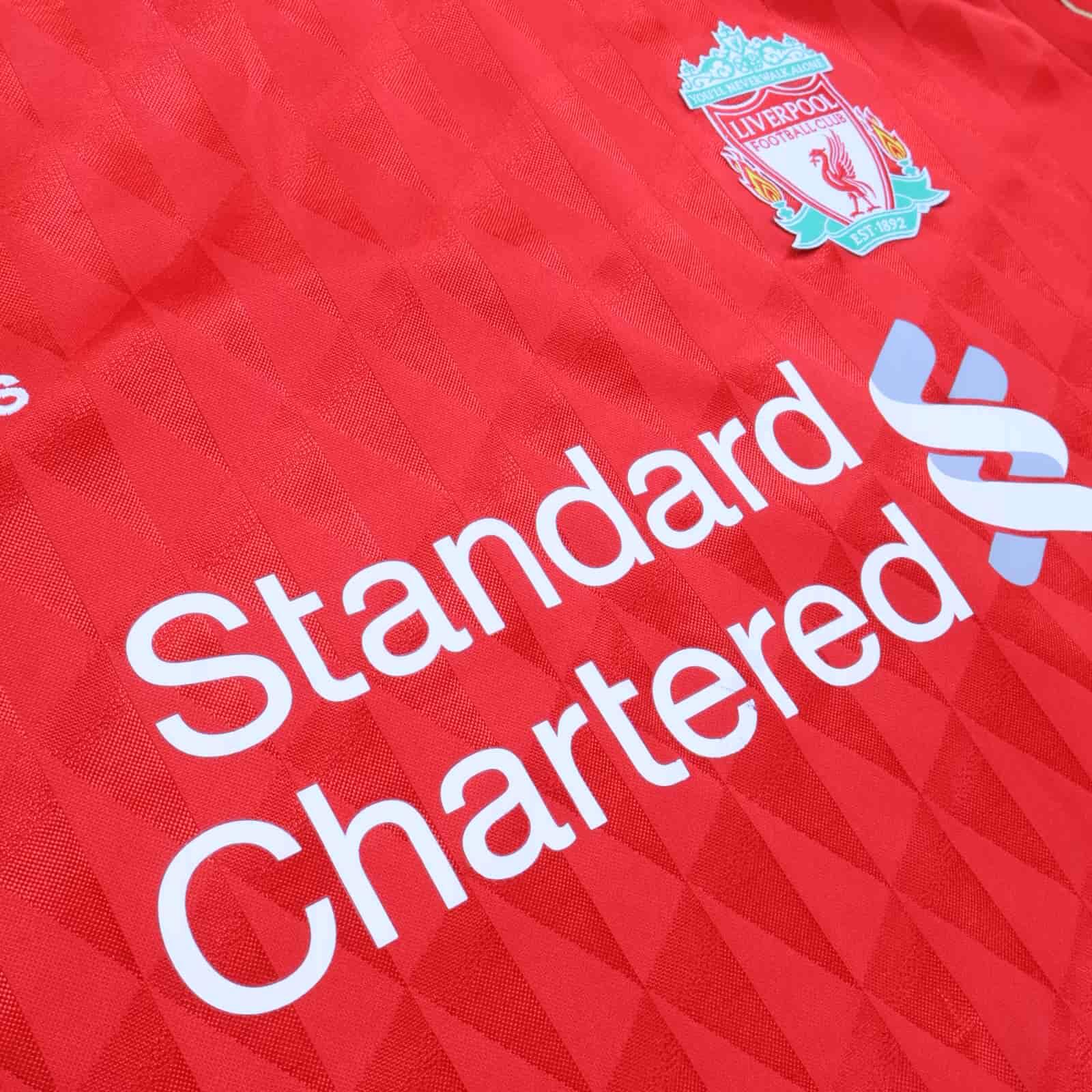 Liverpool F.C Gerrard #8 2010/12 Home Shirt - XL