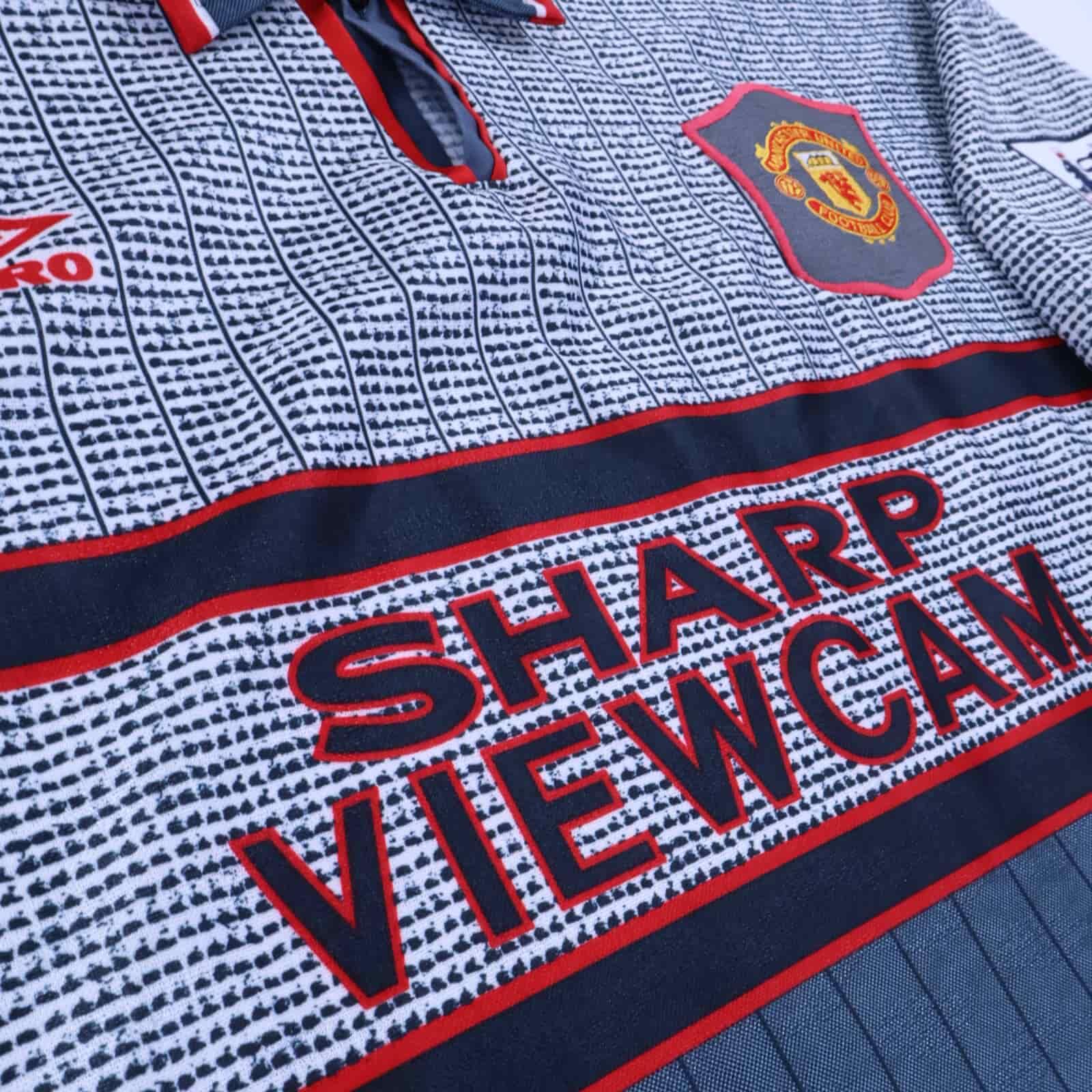 Manchester United Cantona #7 1995/96 Away Shirt - XL