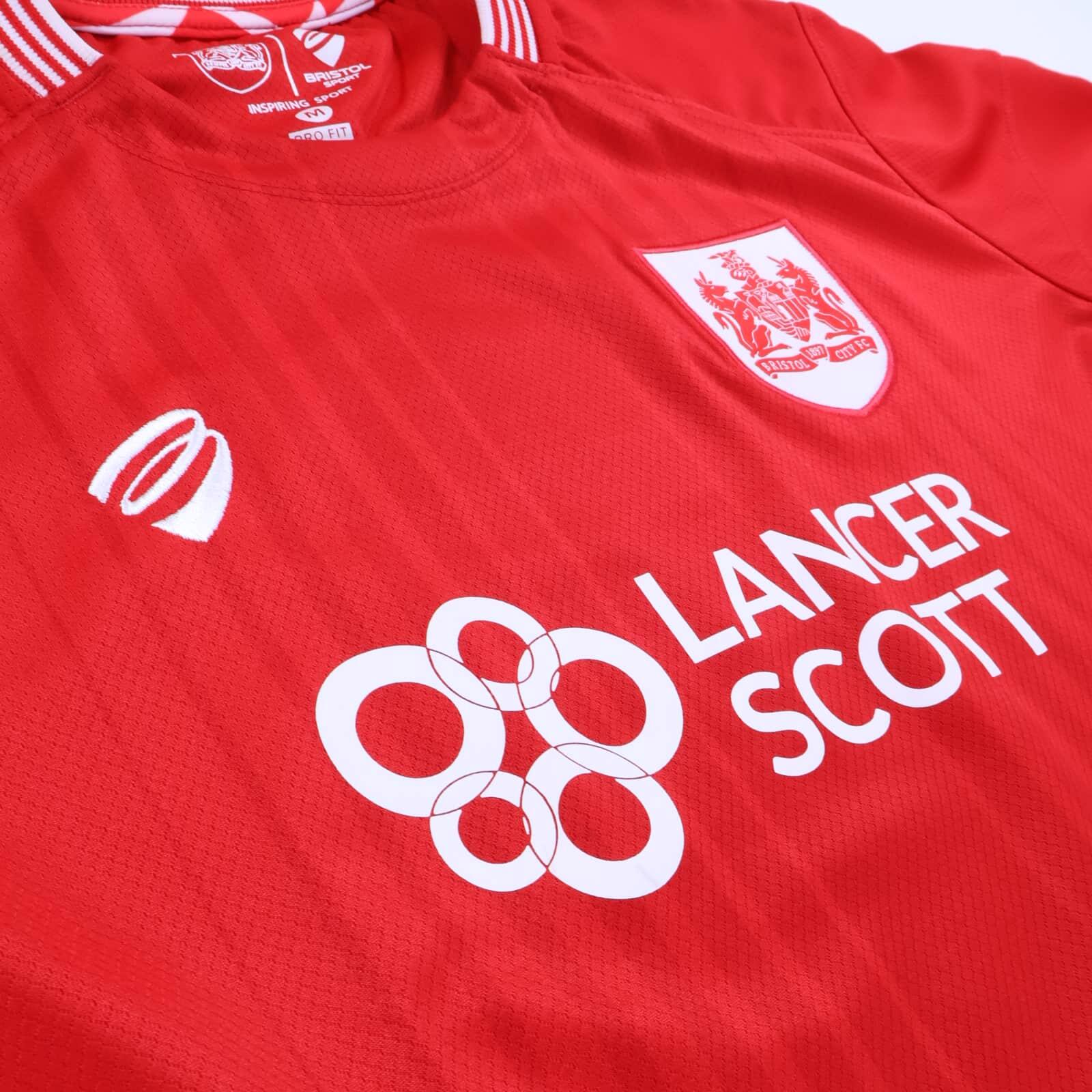 Bristol City F.C 2016/17 Home Shirt - M- BACK