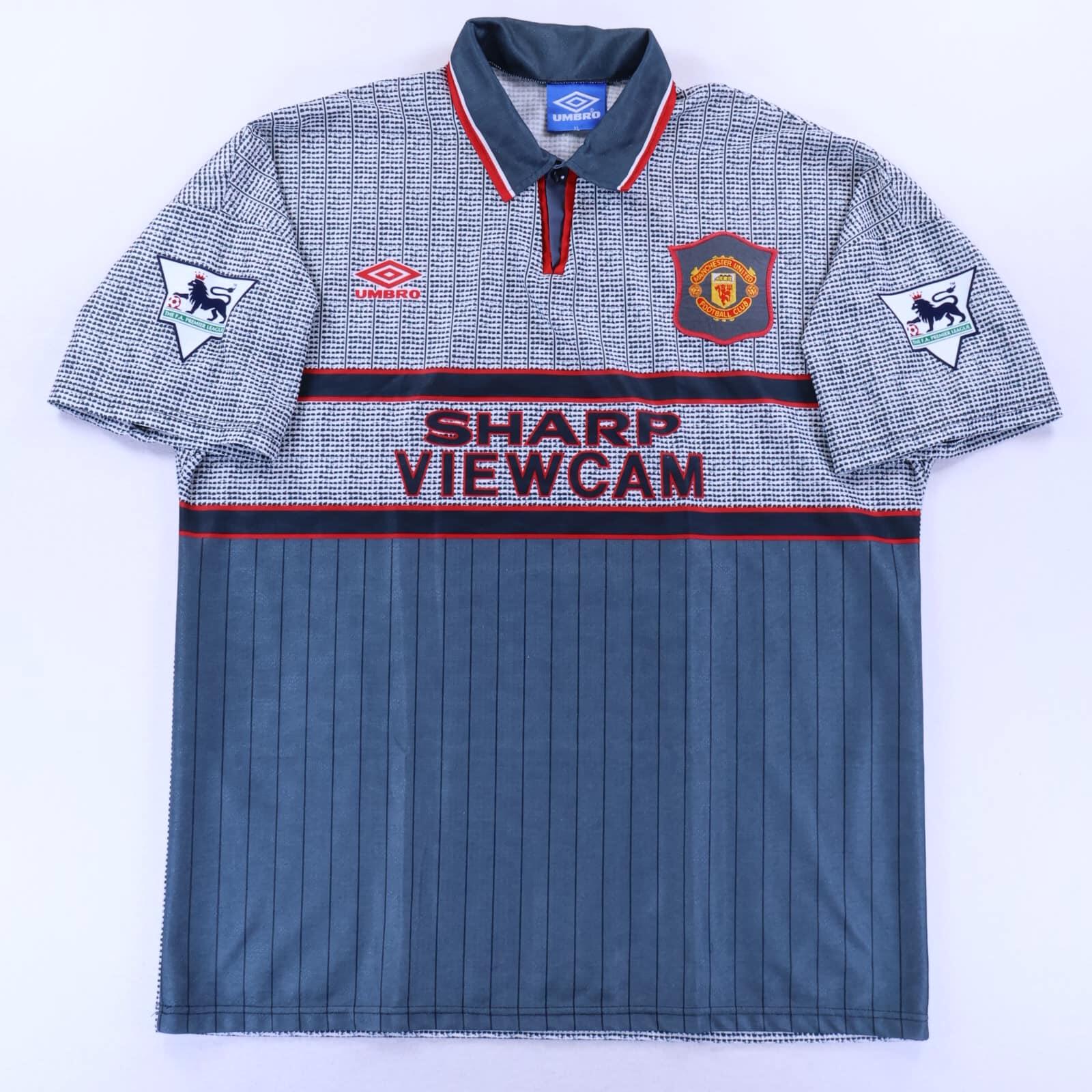 Manchester United Cantona #7 1995/96 Away Shirt - XL