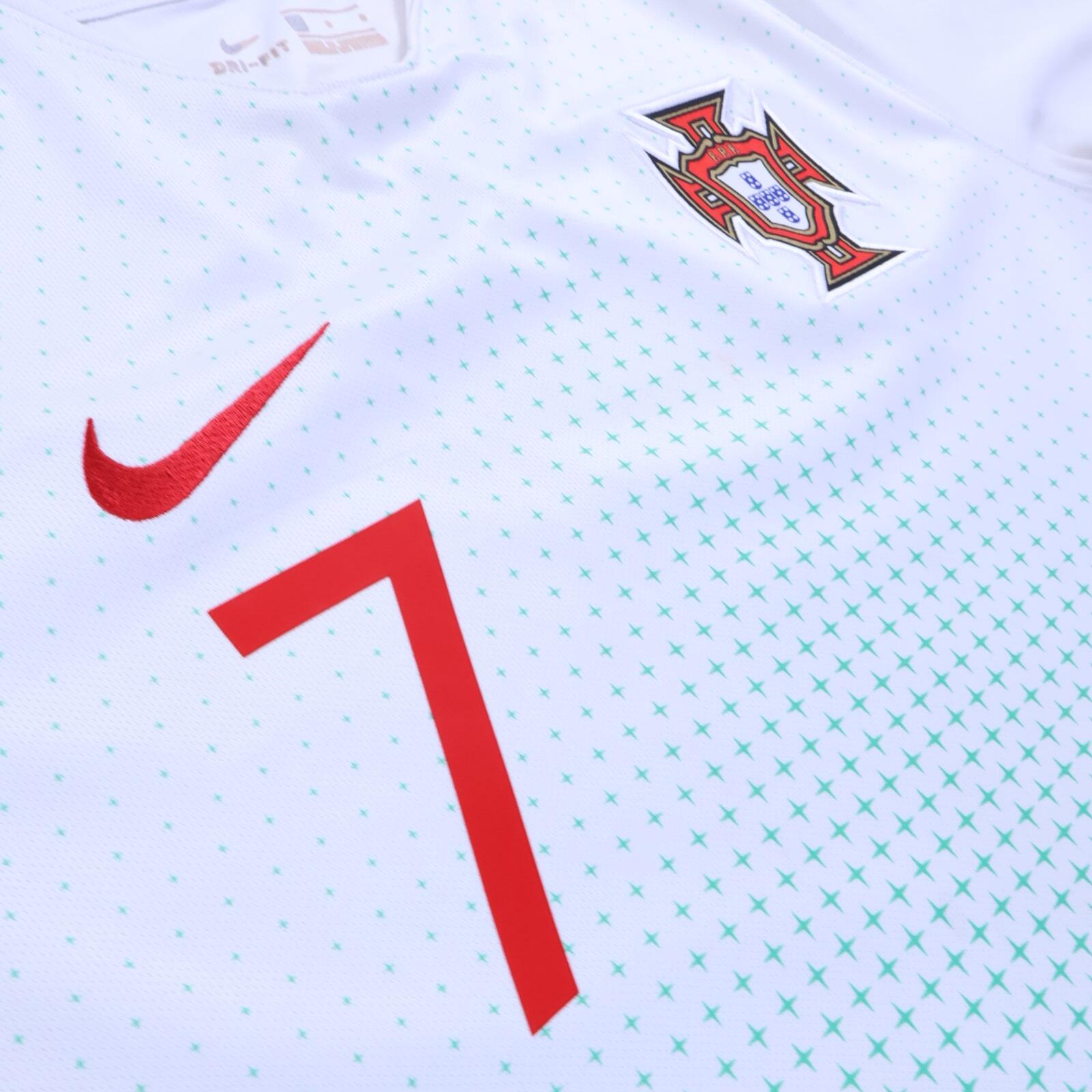 Portugal Ronaldo #7 2018/19 Away Shirt - L