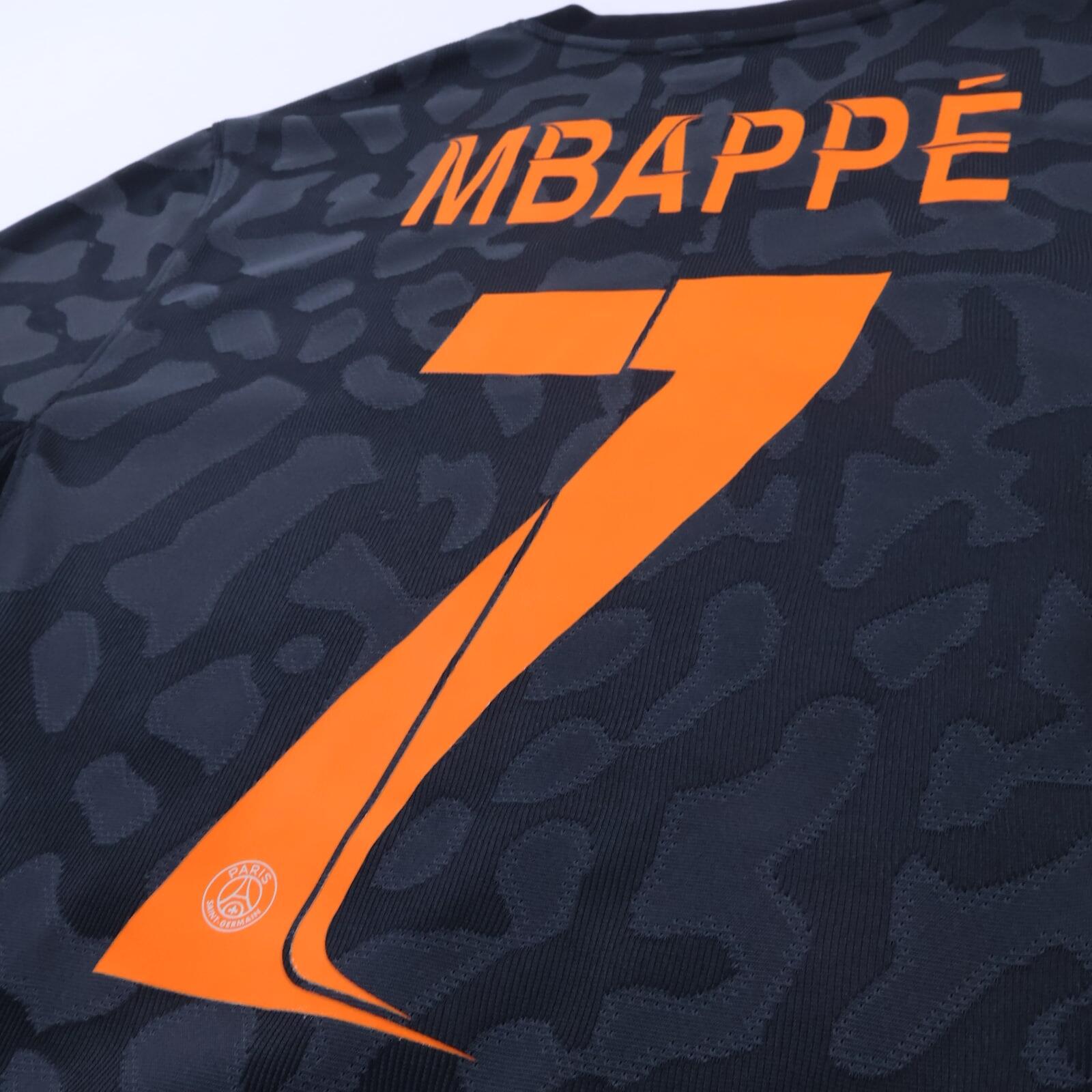 *MINT* Paris Saint-Germain F.C Mbappé #7 2023/24 Third Shirt - Player Issue - M