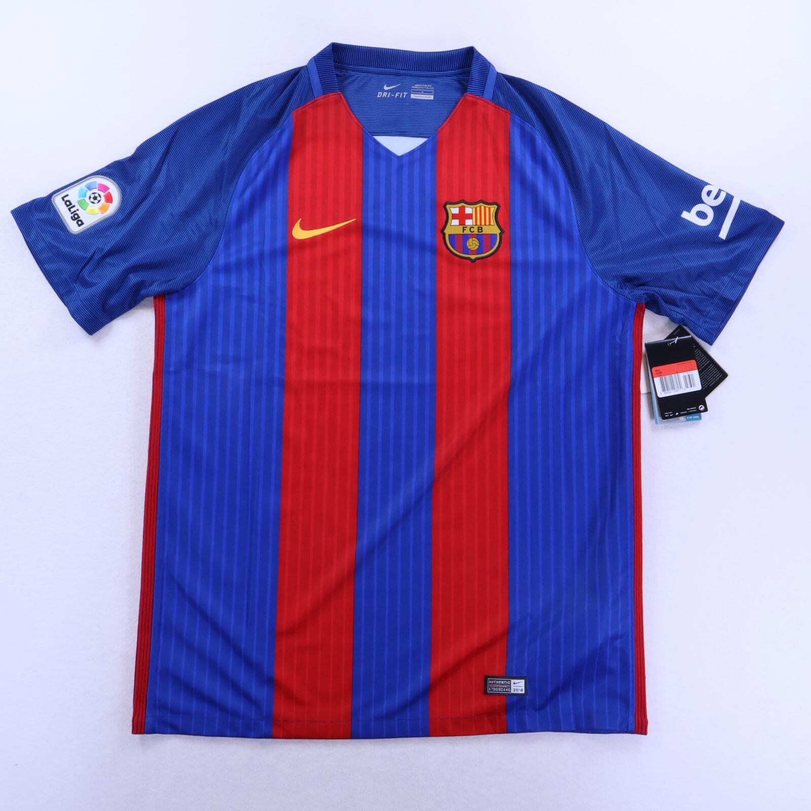 *NWT* Barcelona Messi #10 2016/17 Home Shirt - L