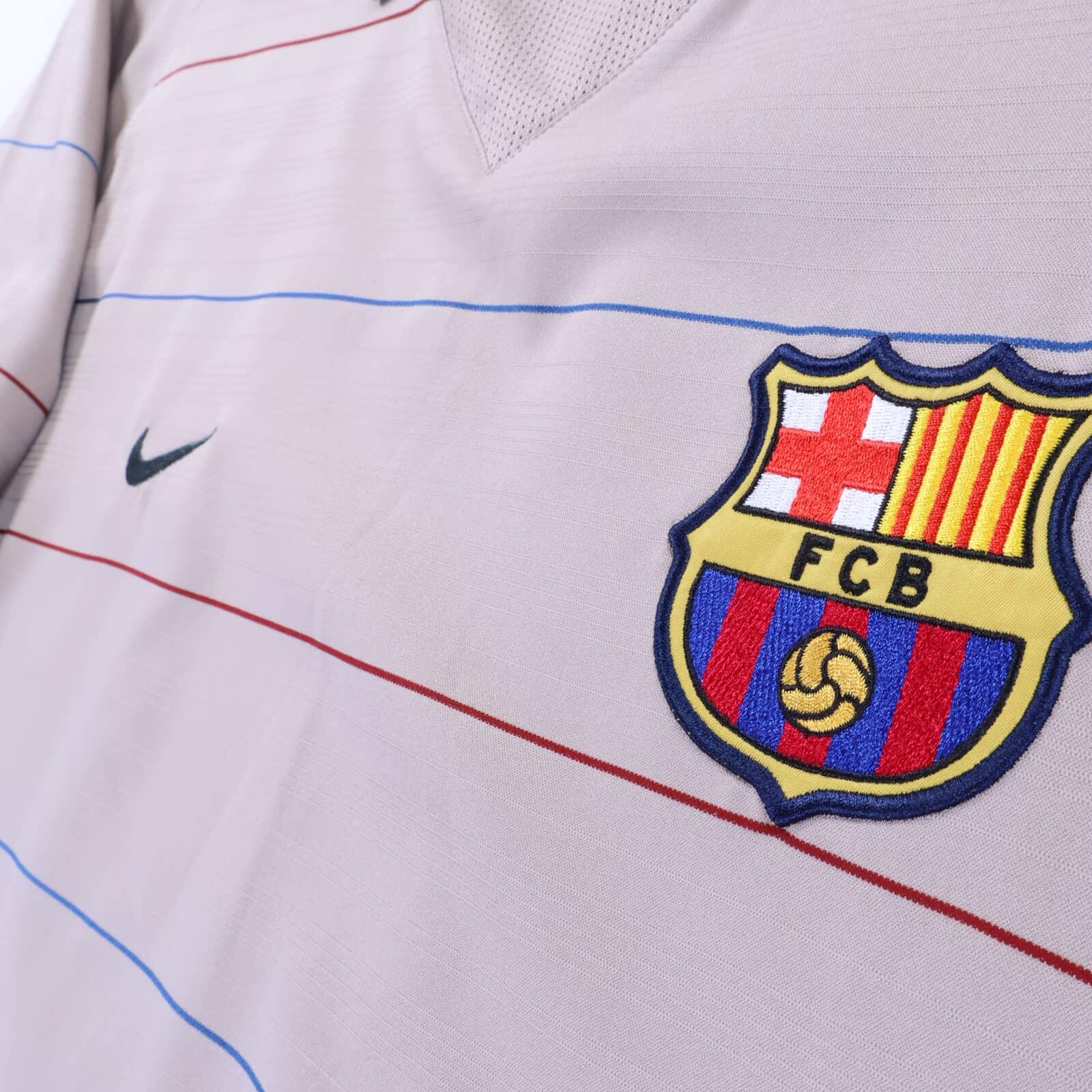*MINT* Barcelona Ronaldinho #10 2003/04 Away Shirt - L