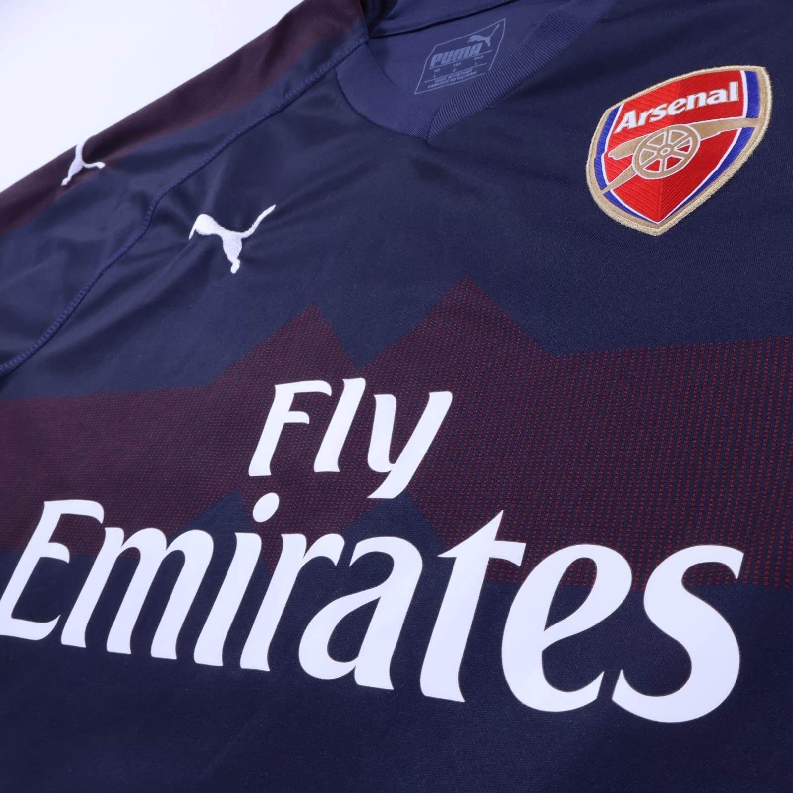 Arsenal Aubameyang #14 2018/19 Away Shirt - L