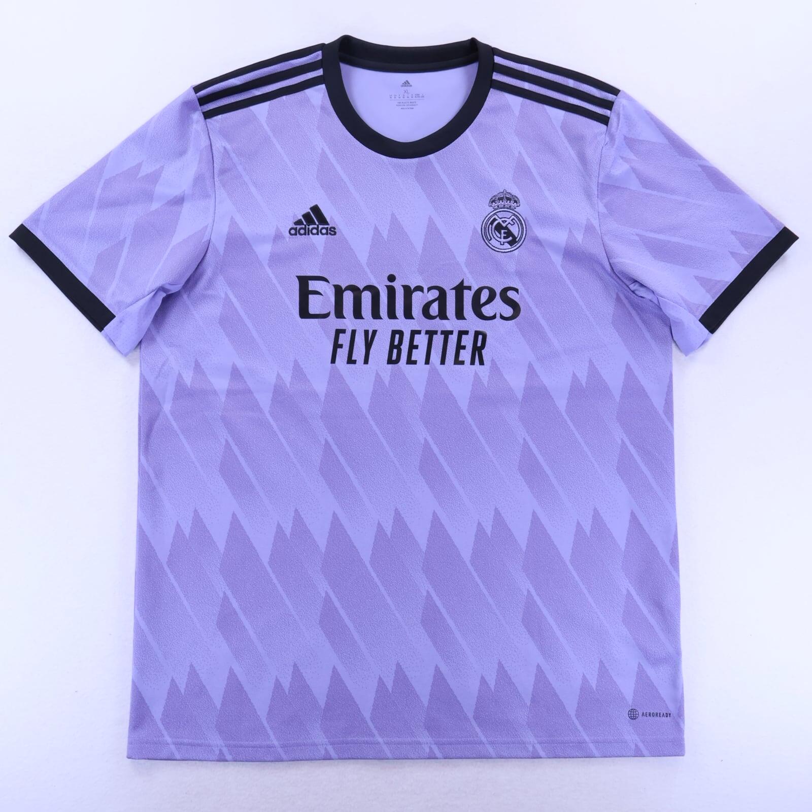 Real Madrid Bellingham #5 2022/23 Away Shirt - XL