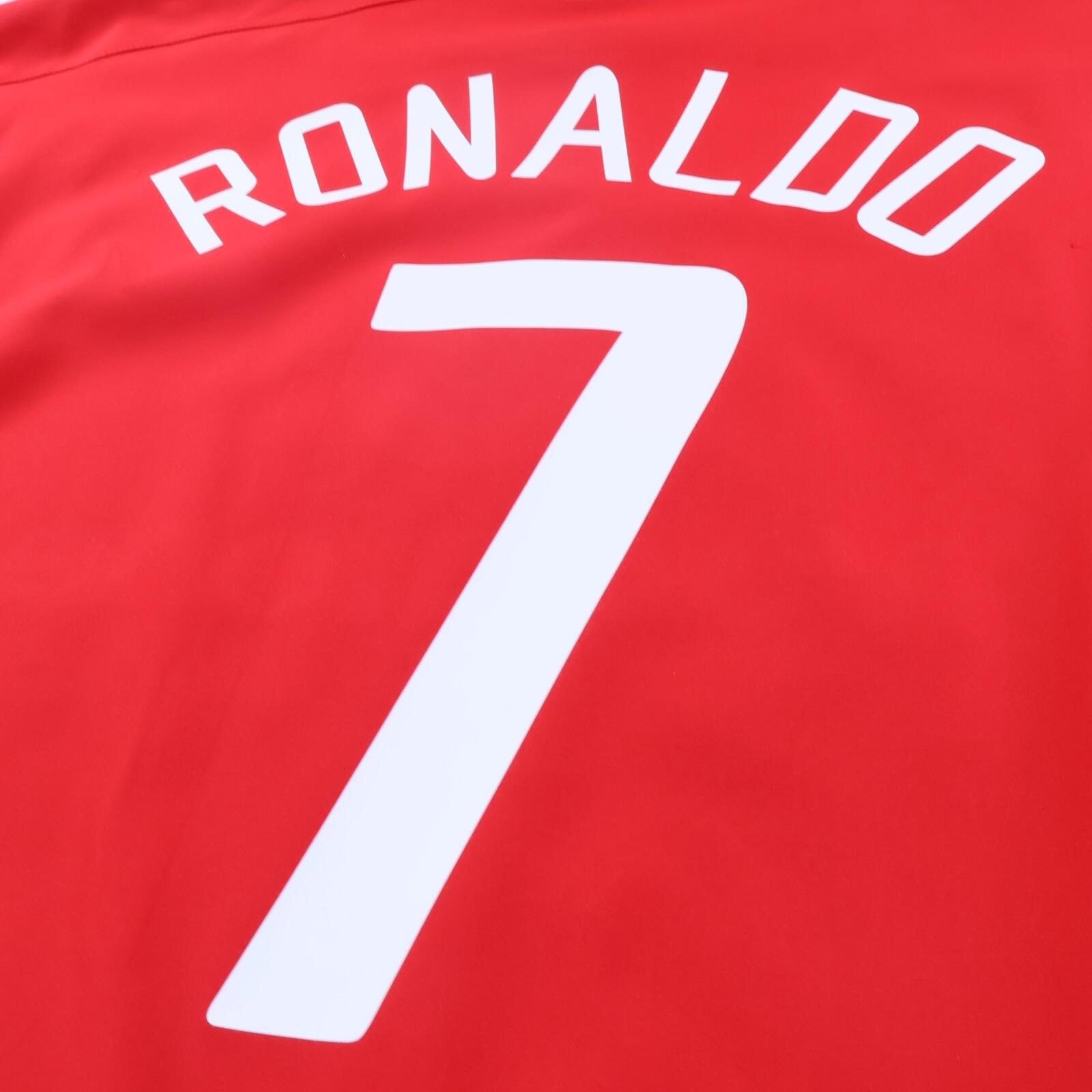 Manchester United Ronaldo #7 2002/04 Home Shirt - L