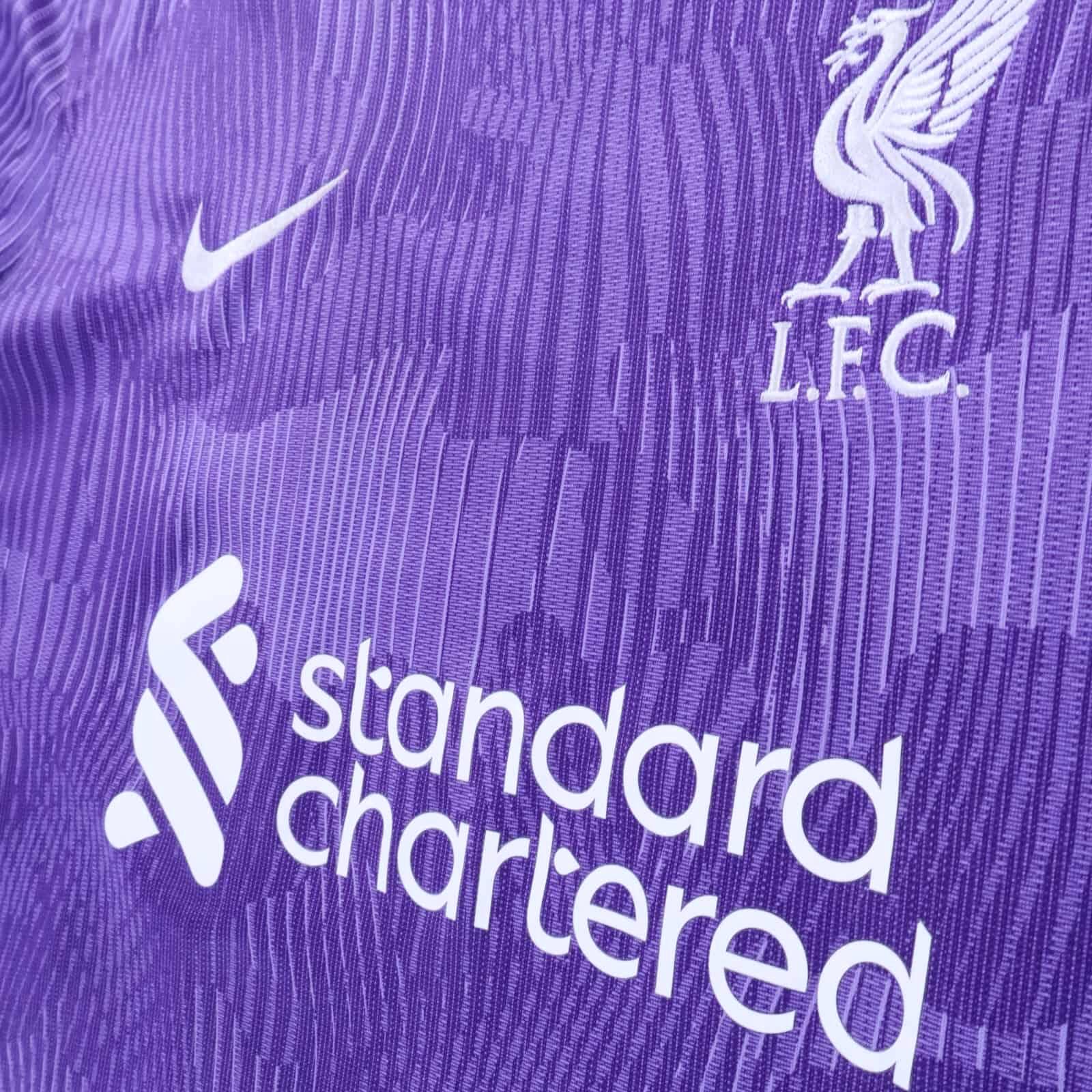 Liverpool F.C M. Salah #11 2023/24 Third Shirt - L