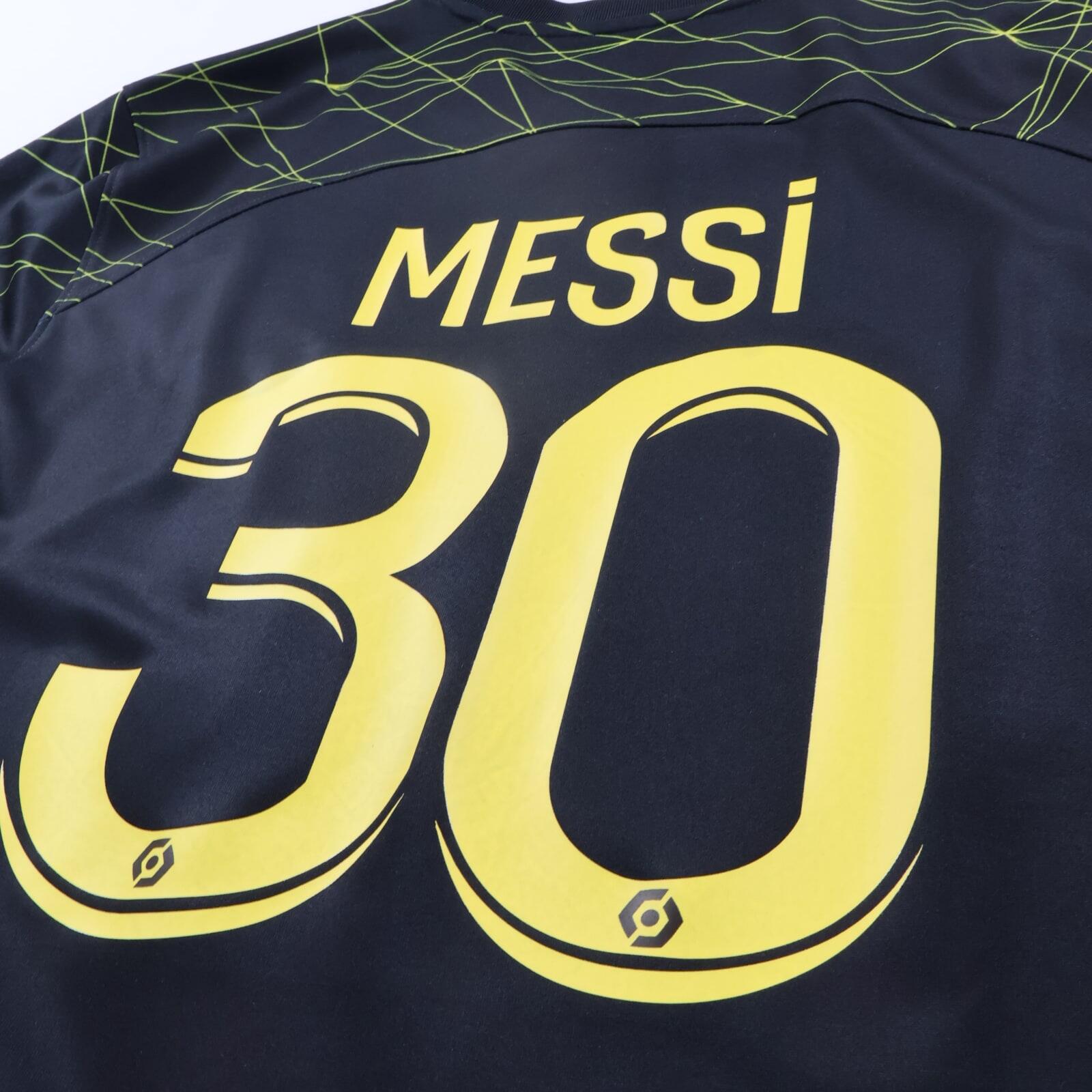 Paris Saint-Germain F.C Messi #30 2022/23 Fourth Shirt - M
