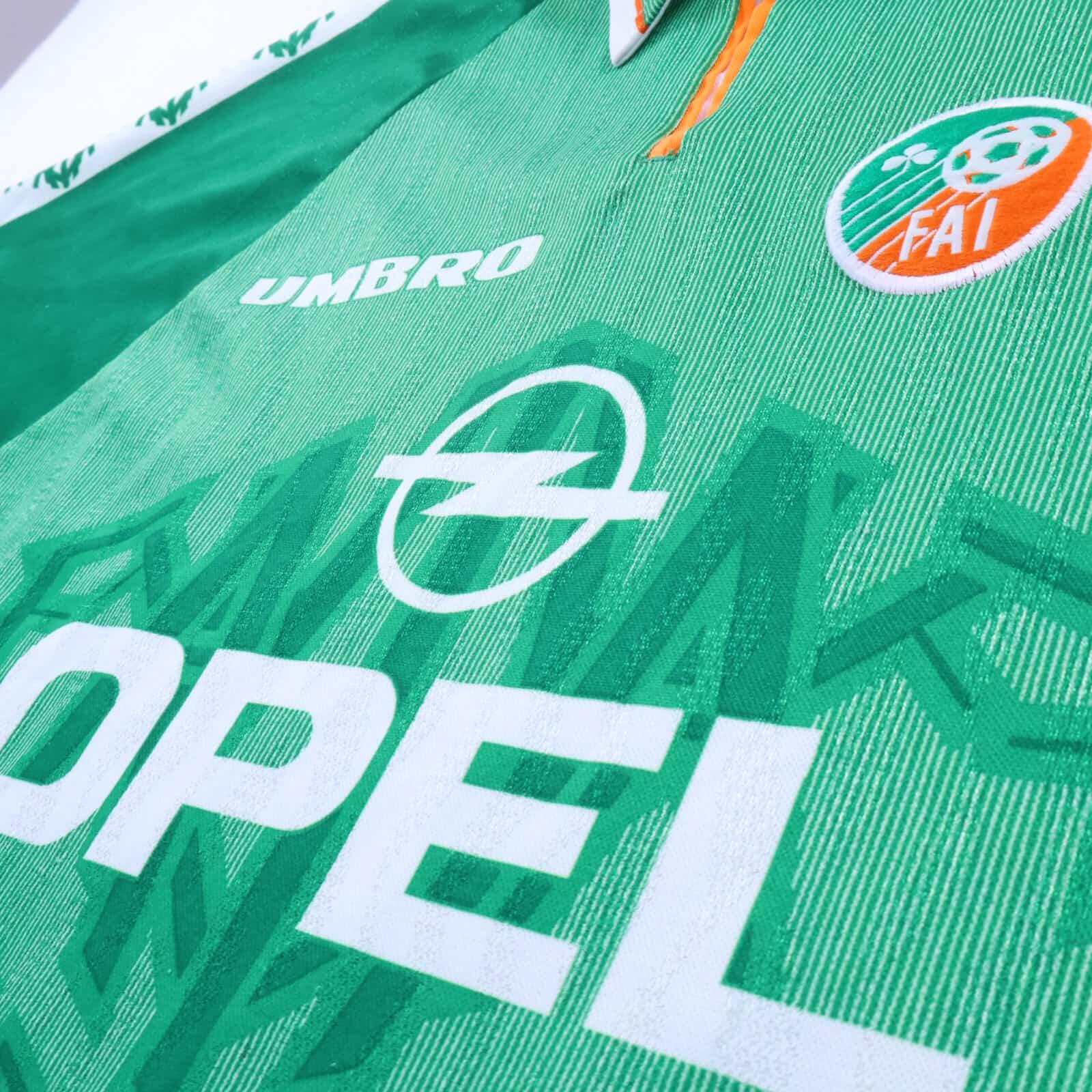 Republic Of Ireland 1996/98 Home Shirt - L
