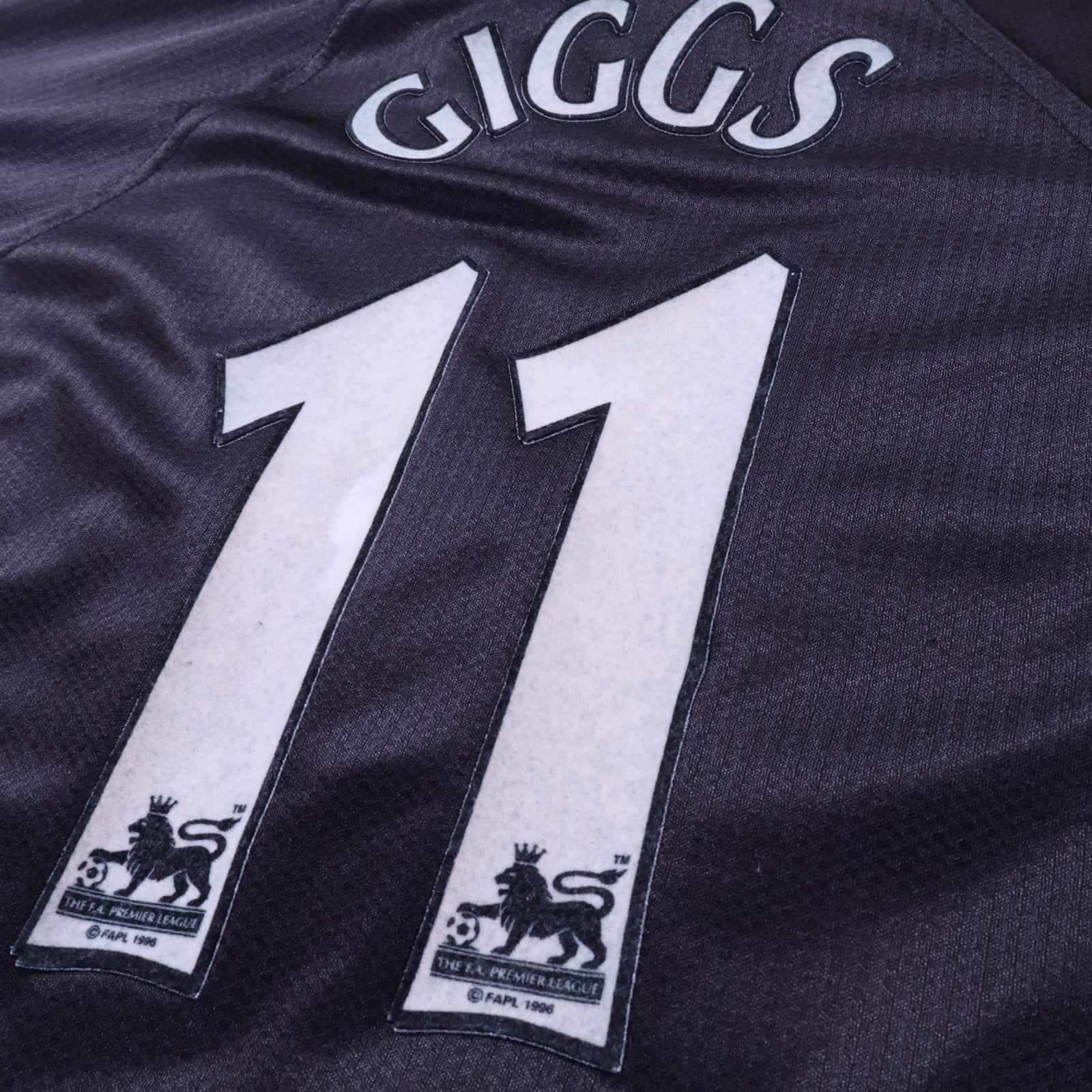 Manchester United Giggs #11 1998/99 Third Shirt - L