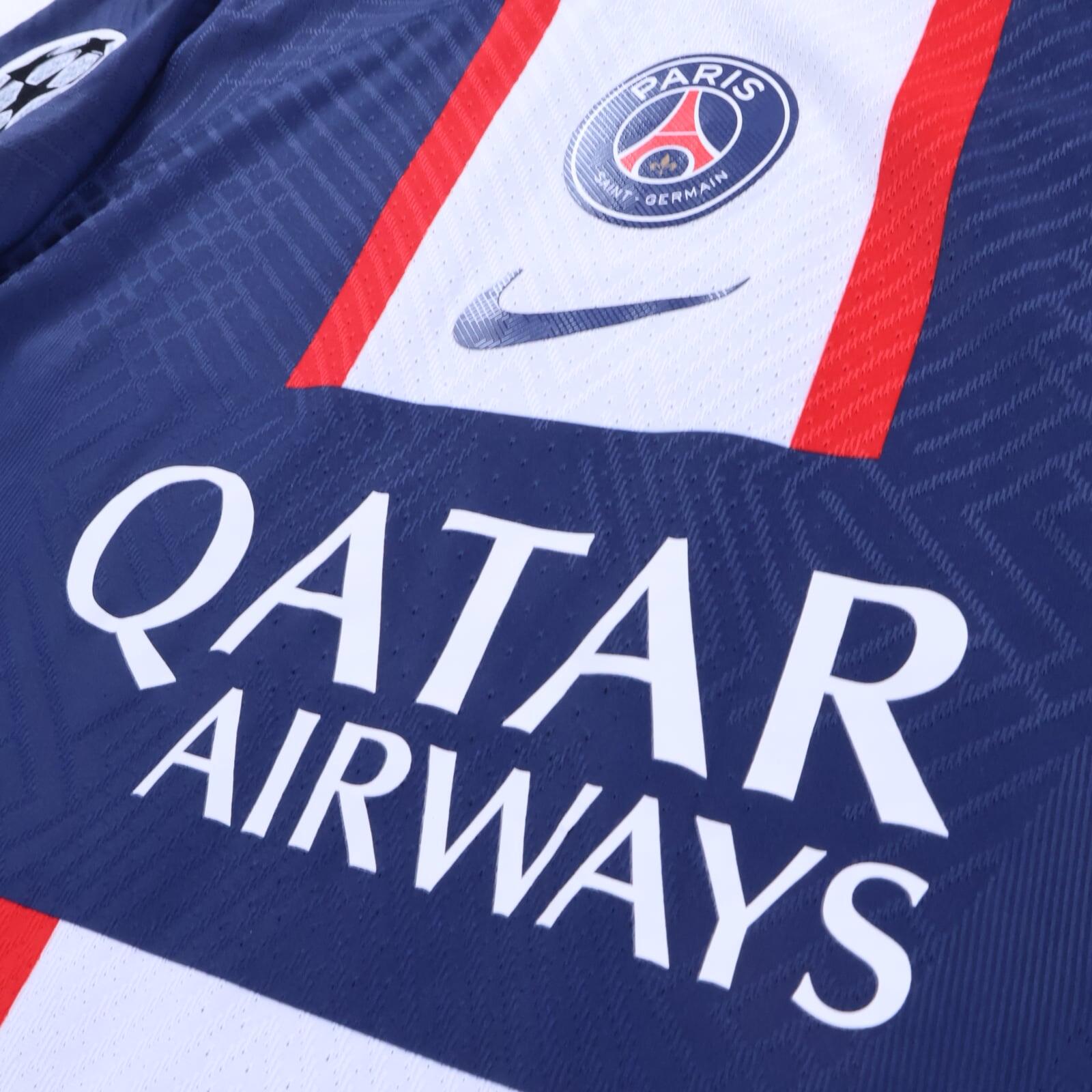 Paris Saint-Germain F.C Messi #30 2022/23 Home Shirt - L