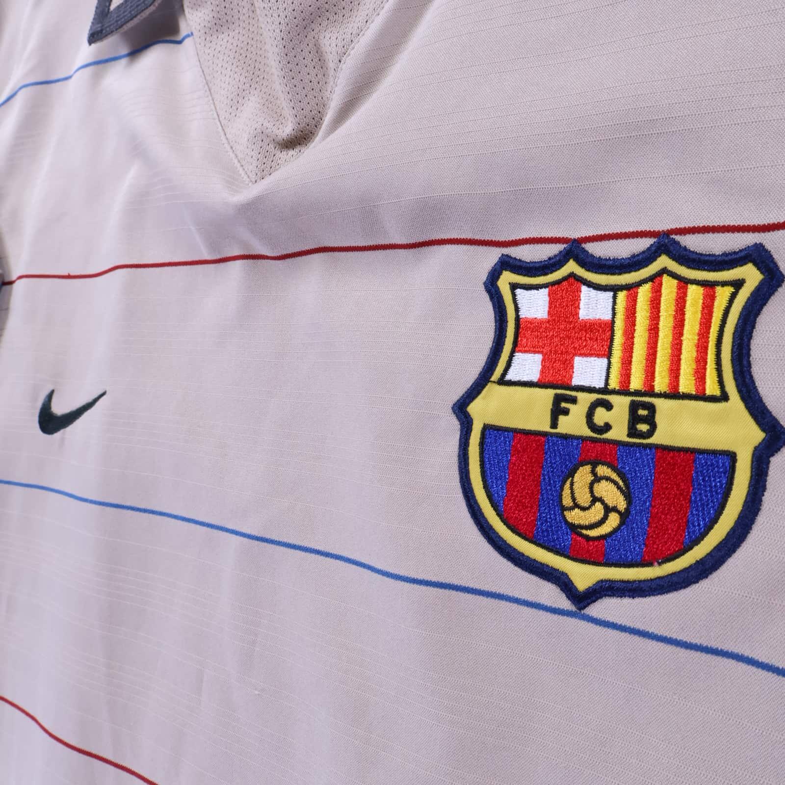 *MINT* Barcelona Ronaldinho #10 2004/05 Away Shirt - M