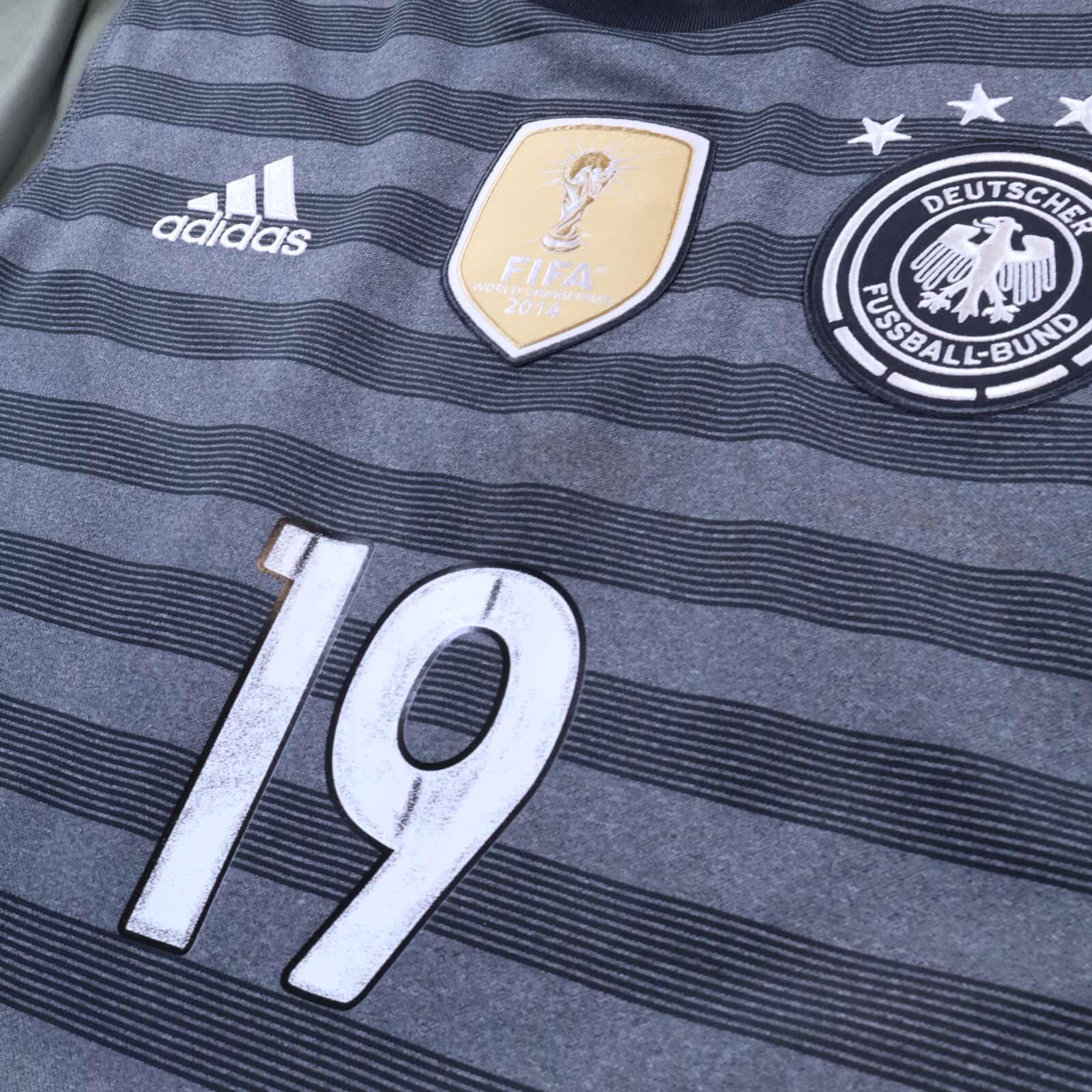 Germany Gotze #19 2016/17 Away Shirt - M