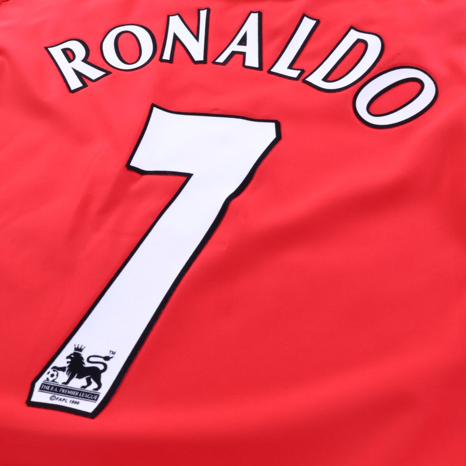 *NWT* Manchester United Ronaldo #7 2002/04 Home Shirt - Long Sleeve - L