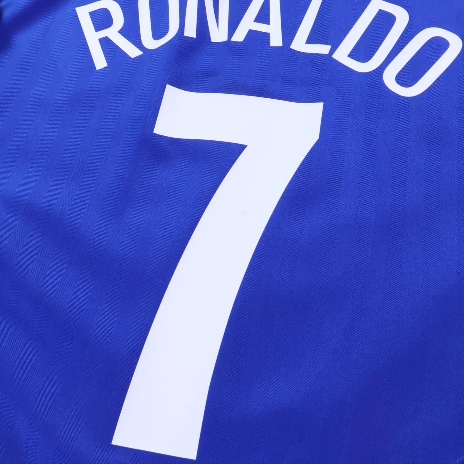 Manchester United Ronaldo #7 2005/06 Away Shirt - L