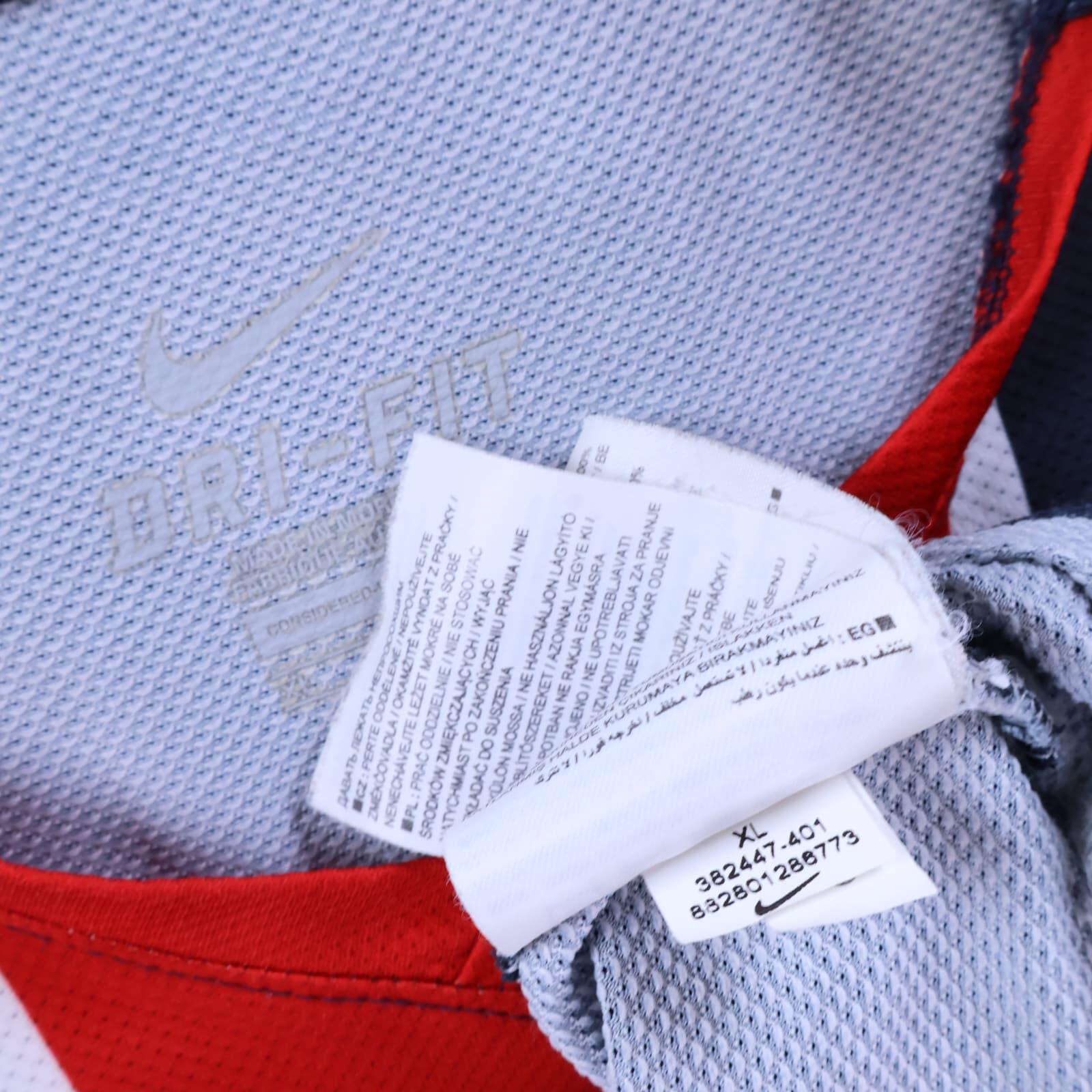 Paris Saint-Germain F.C Giuly #7 2010/11 Home Shirt - XL