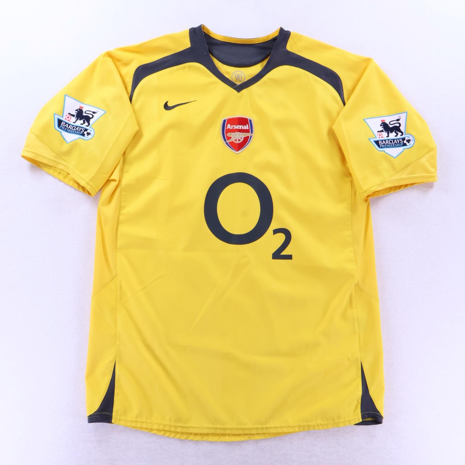 Arsenal Reyes #9 2005/06 Away Shirt - M