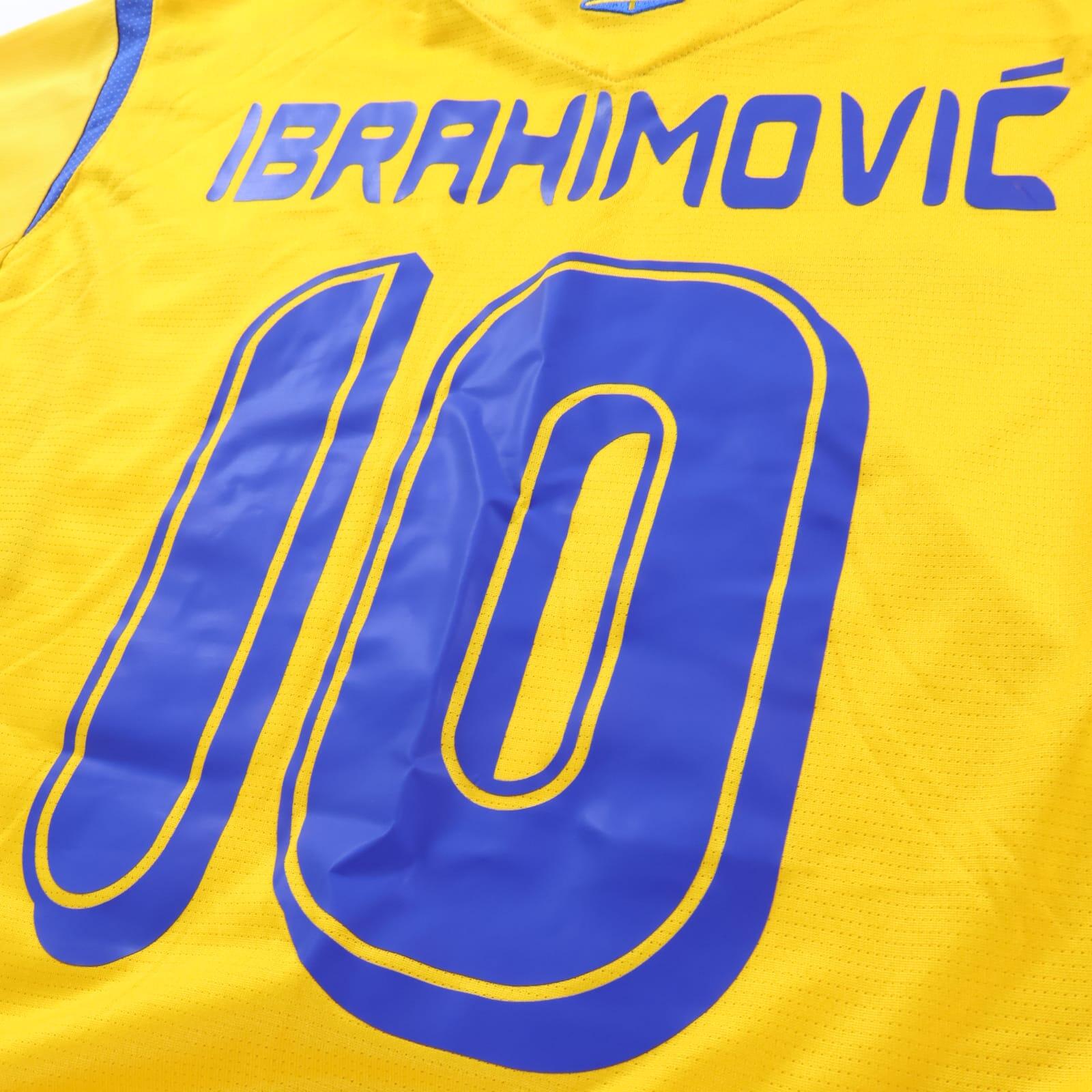 *MINT* Sweden 2005/06 Home Shirt - L