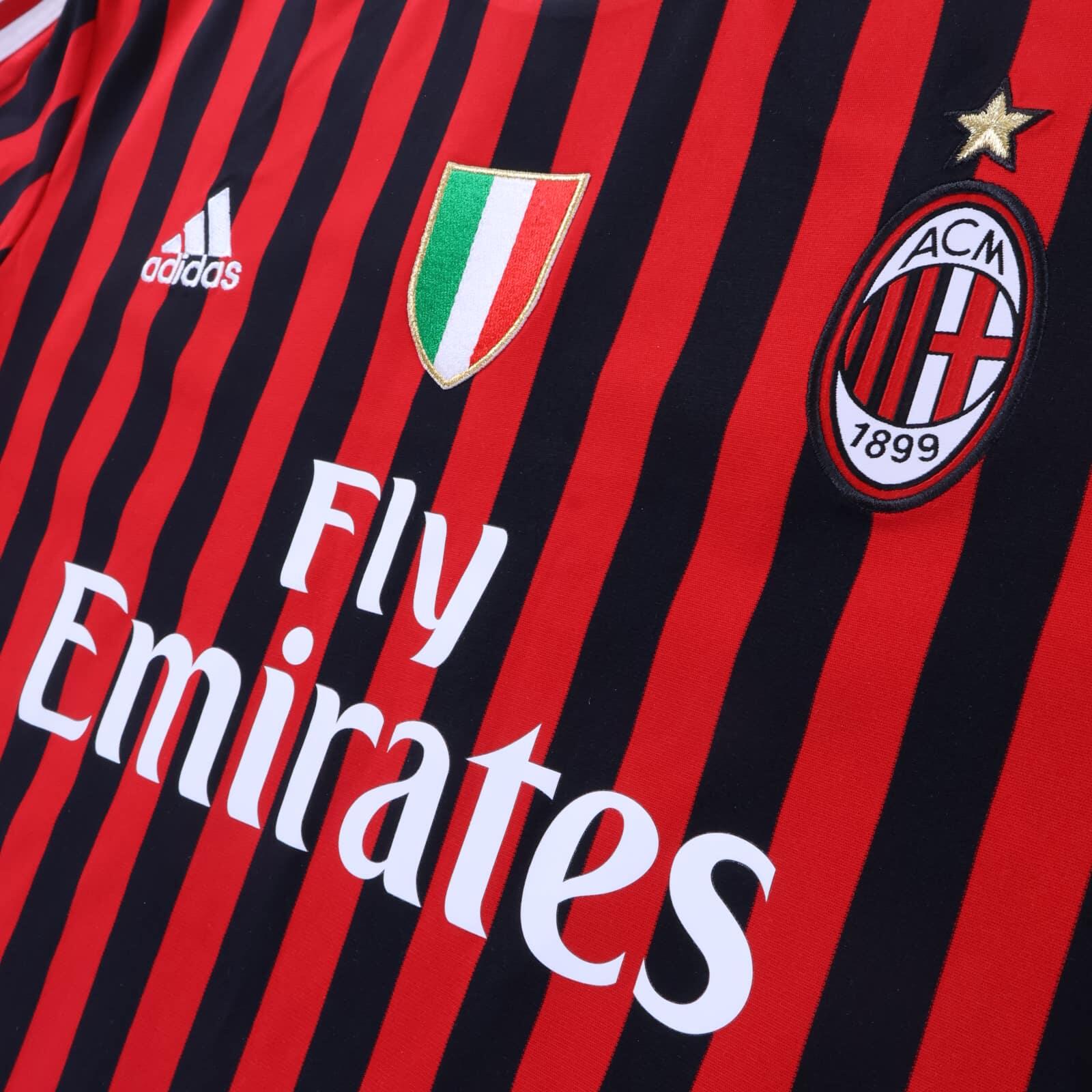 Ac Milan 2011/12 Home Shirt - XL