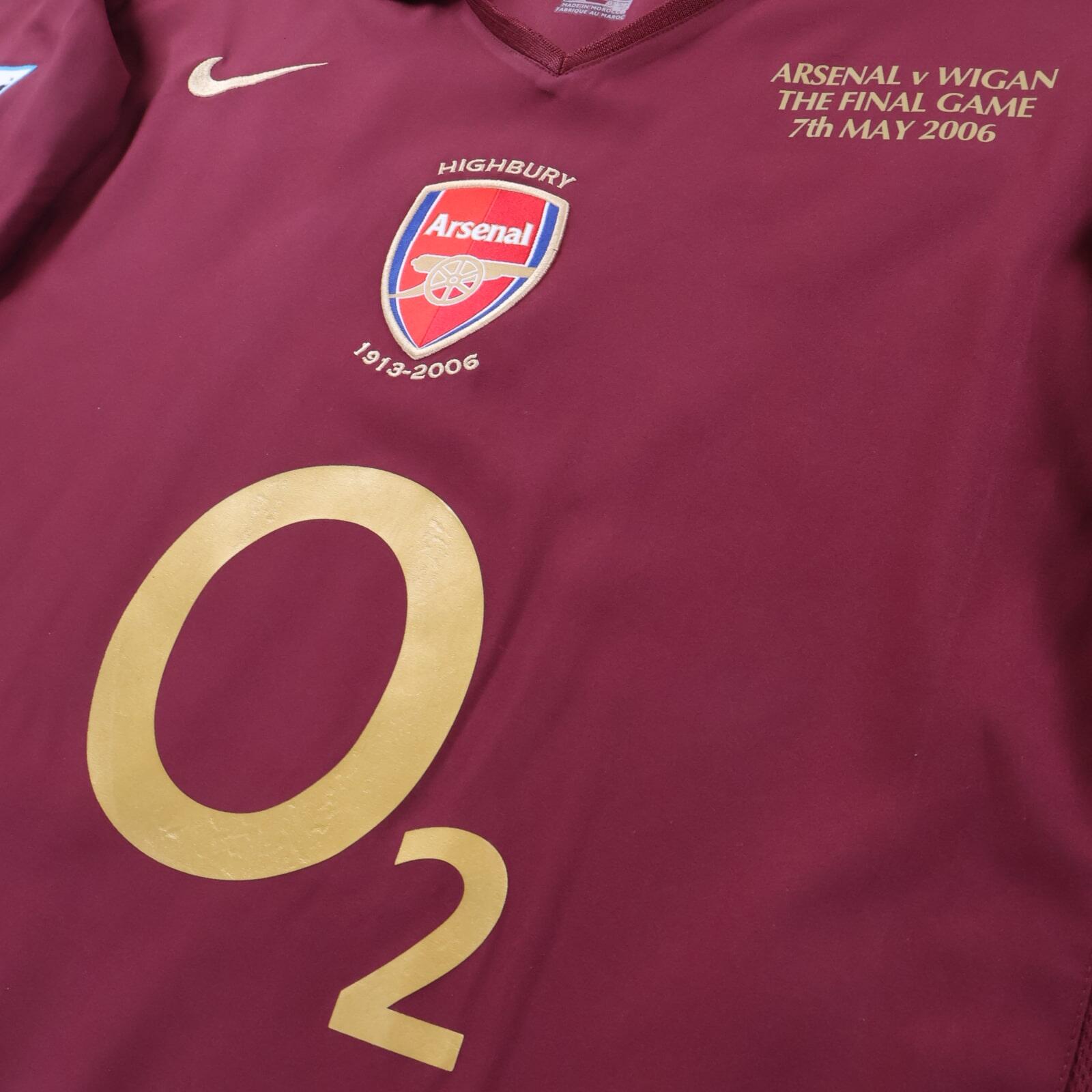 *MINT* Arsenal Bergkamp #10 2005/06 Home Shirt - XL