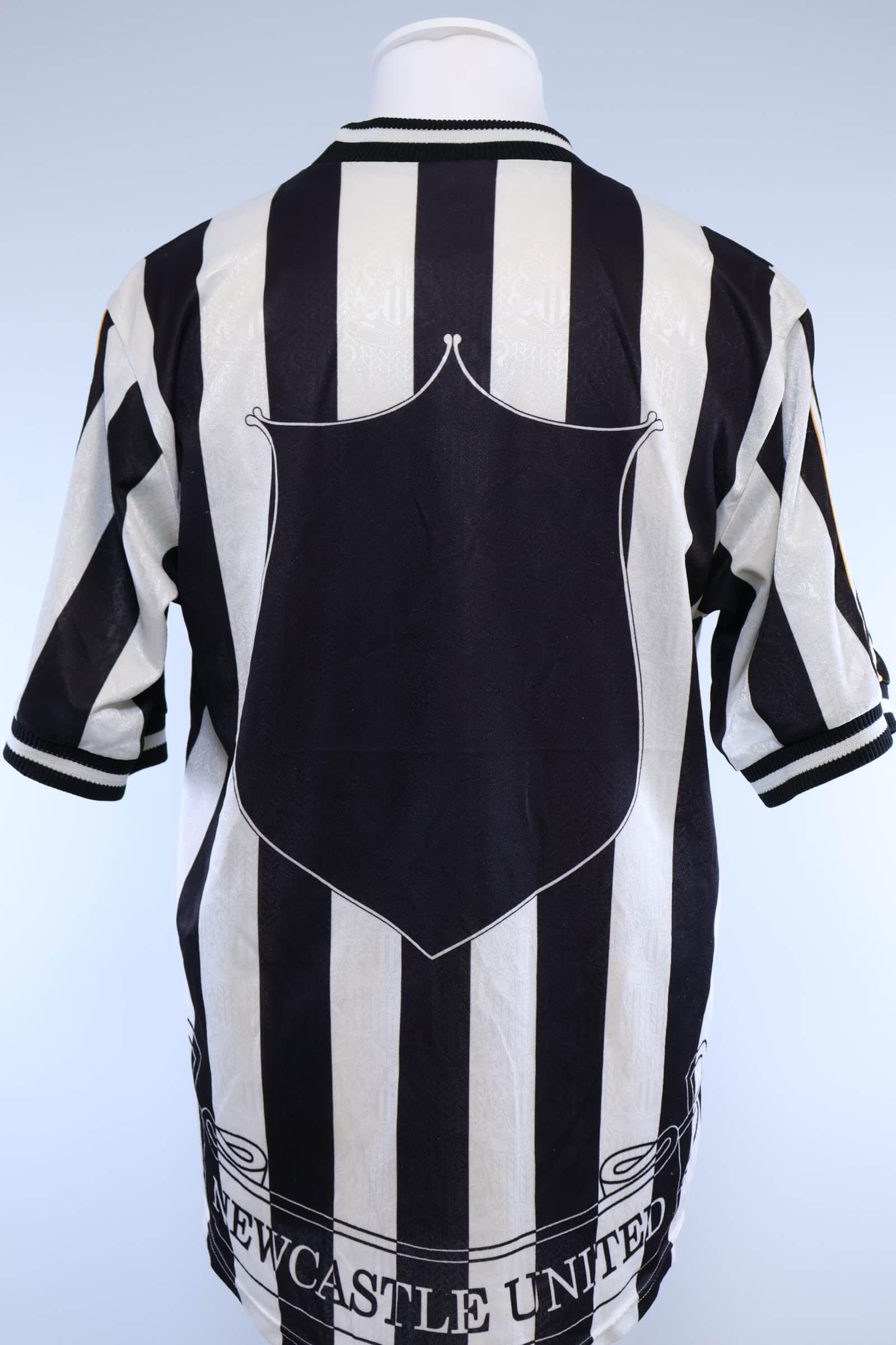 Newcastle United 1997/99 Home Shirt - M Authenic Original Football Shirt