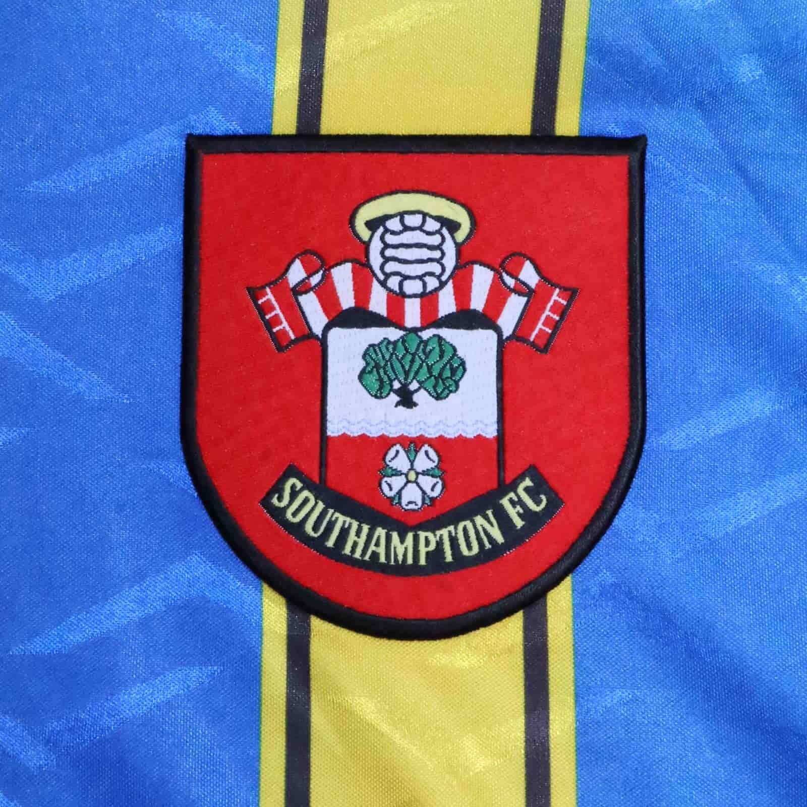 southampton football shirt