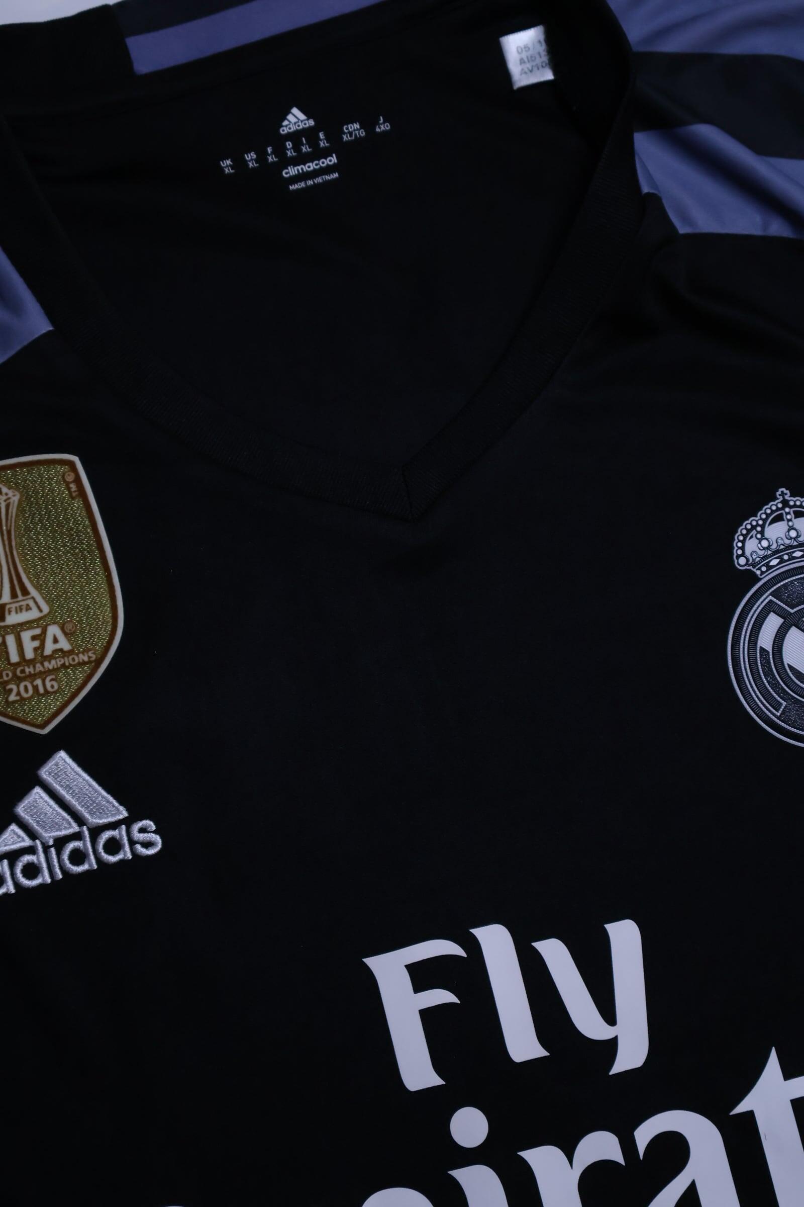 Real Madrid 2016/17 Ronaldo #7 Third Shirt - XL Authenic Original Football Shirt