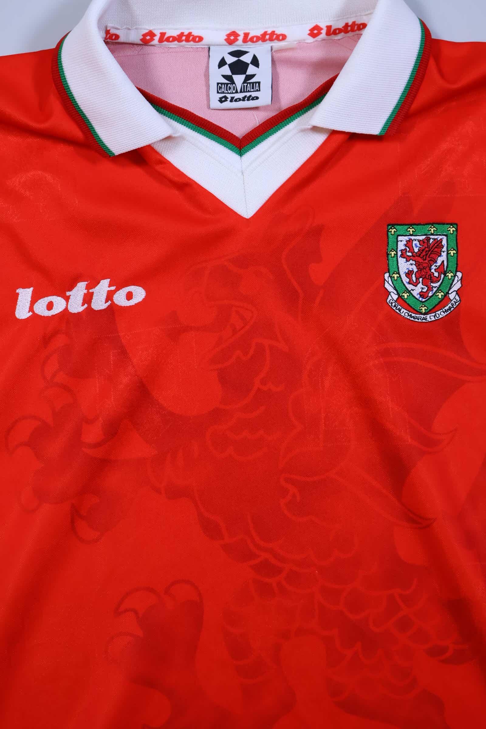 Wales 1998/00 Home Shirt - XXL Authenic Original Football Shirt