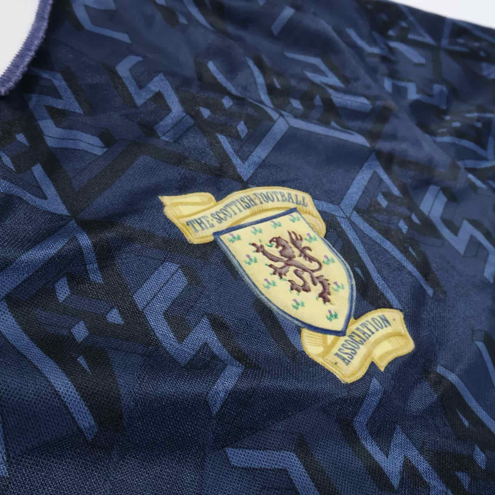 Scotland 1991/94 Home Shirt - L
