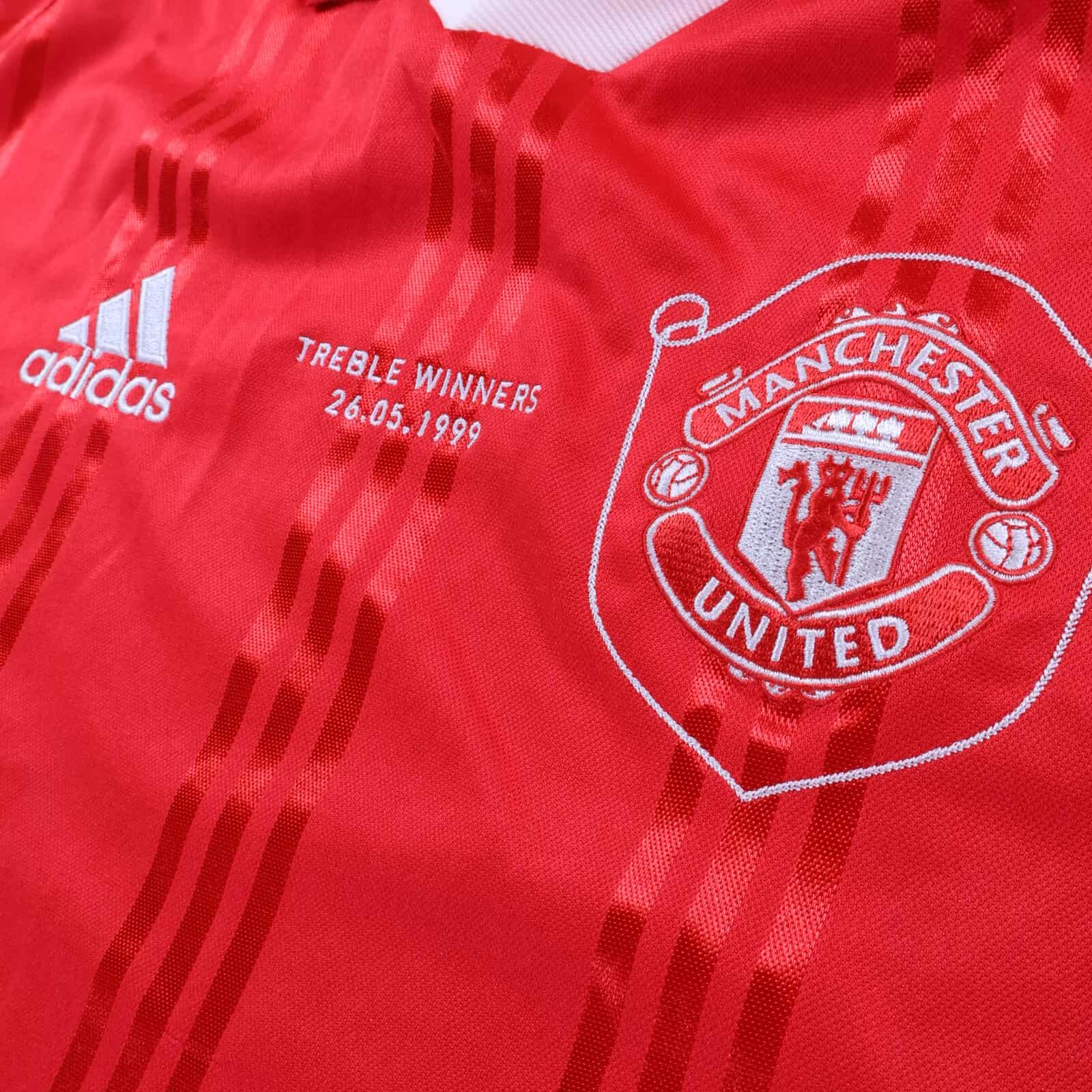 Manchester United 1999/ Icon Trebble Winners Shirt - S- BACK