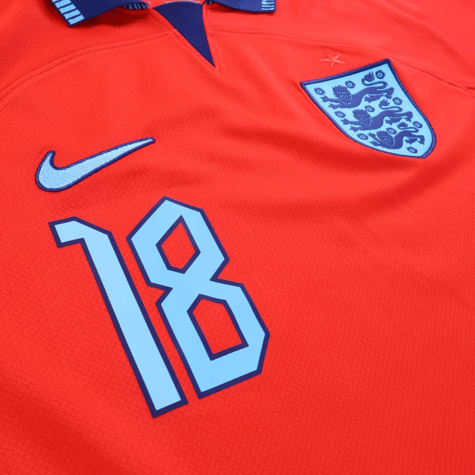 England Alexander-Arnold #18 2022/23 Away Shirt - M