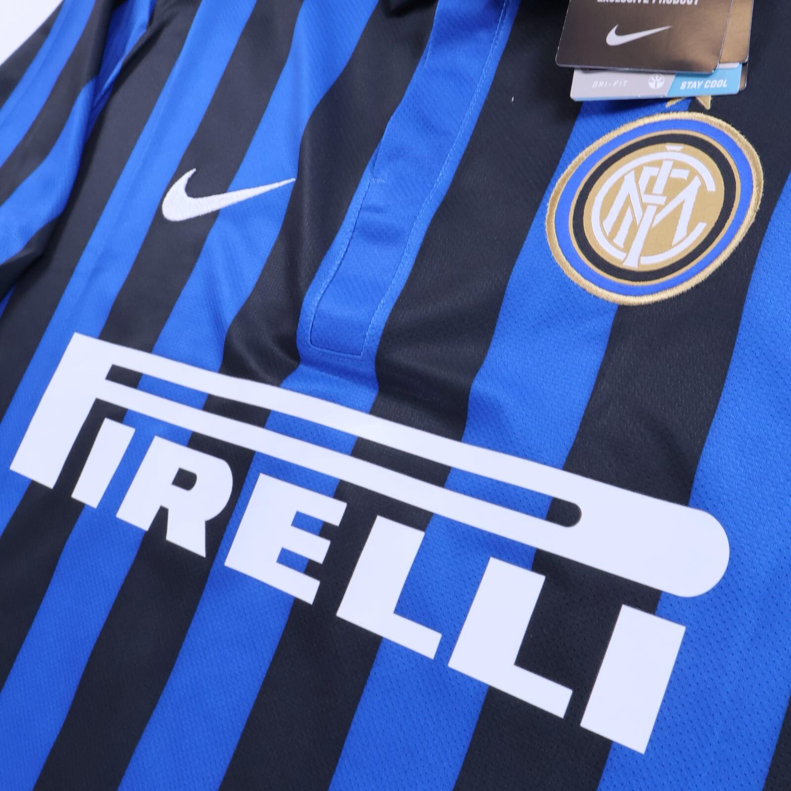 Inter Milan Milito #22 2011/12 Home Shirt - XL