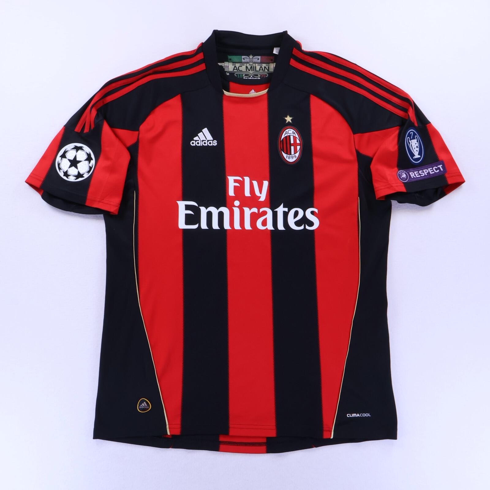 Ac Milan Ibrahimović #11 2010/11 Home Shirt - L- BACK